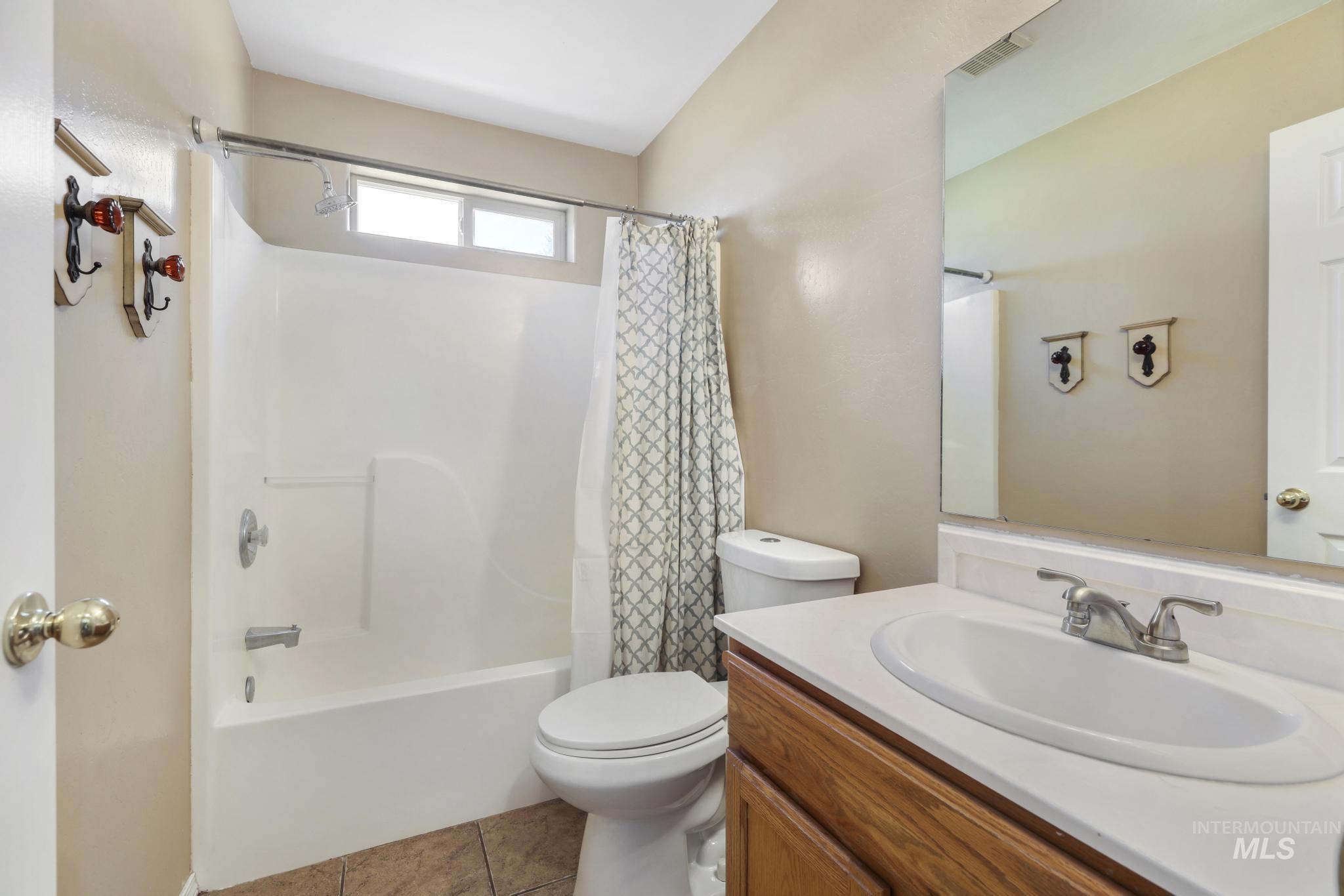 3521 E 3138 N, Kimberly, Idaho 83341-5361, 3 Bedrooms, 2 Bathrooms, Residential For Sale, Price $529,000, 98986848