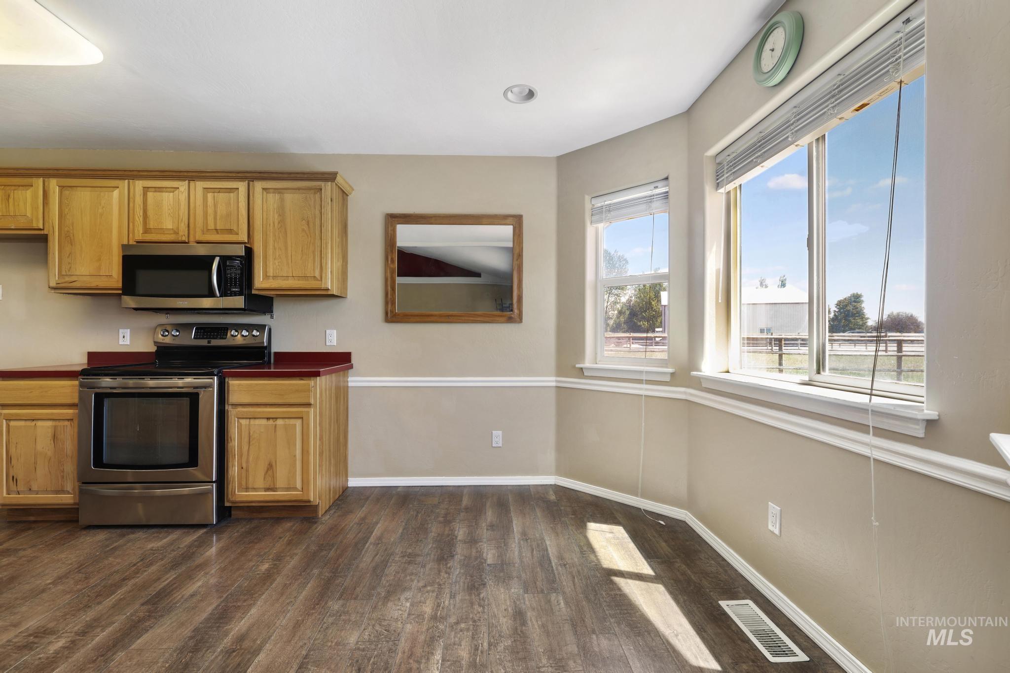 3521 E 3138 N, Kimberly, Idaho 83341-5361, 3 Bedrooms, 2 Bathrooms, Residential For Sale, Price $529,000, 98986848