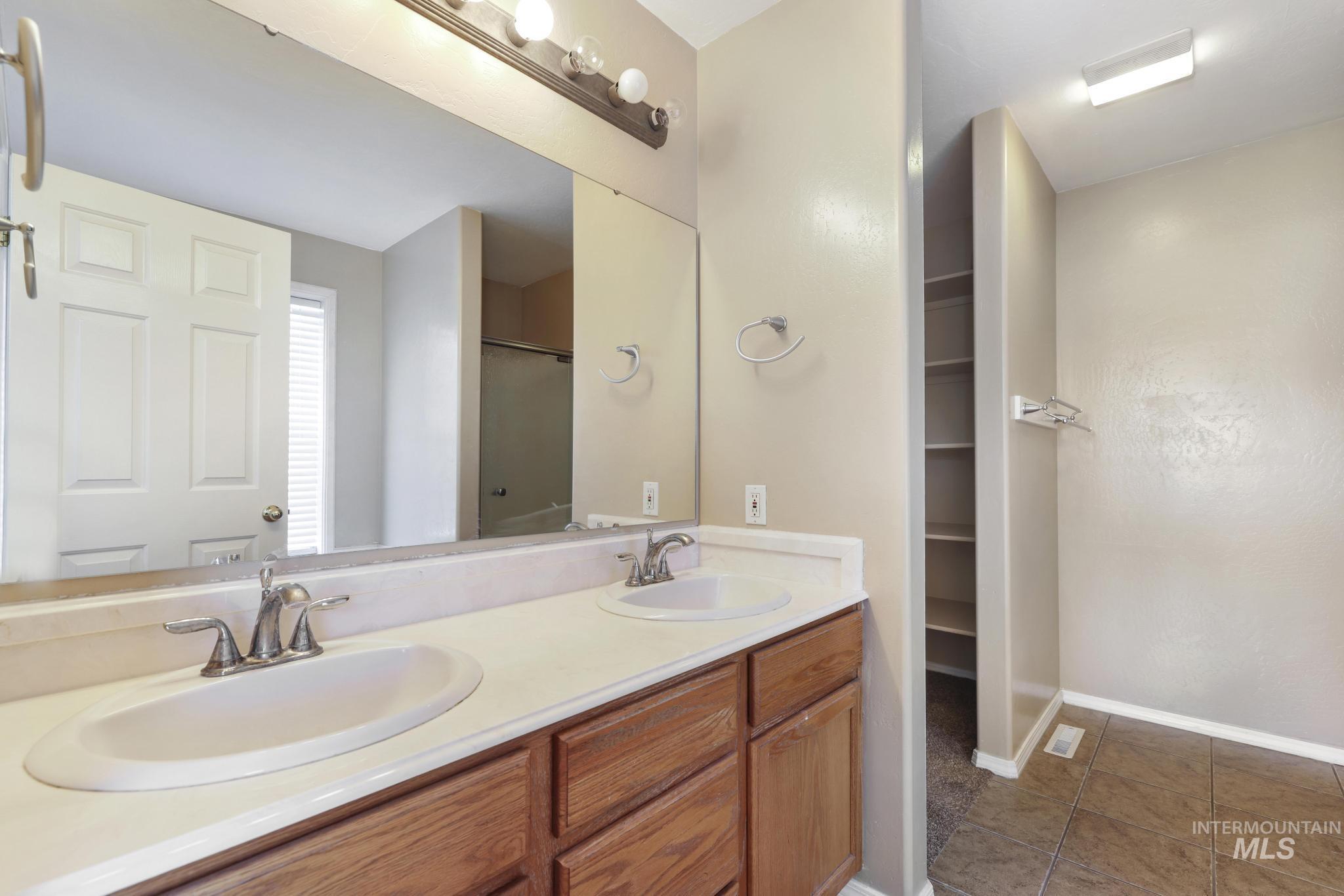 3521 E 3138 N, Kimberly, Idaho 83341-5361, 3 Bedrooms, 2 Bathrooms, Residential For Sale, Price $529,000, 98986848