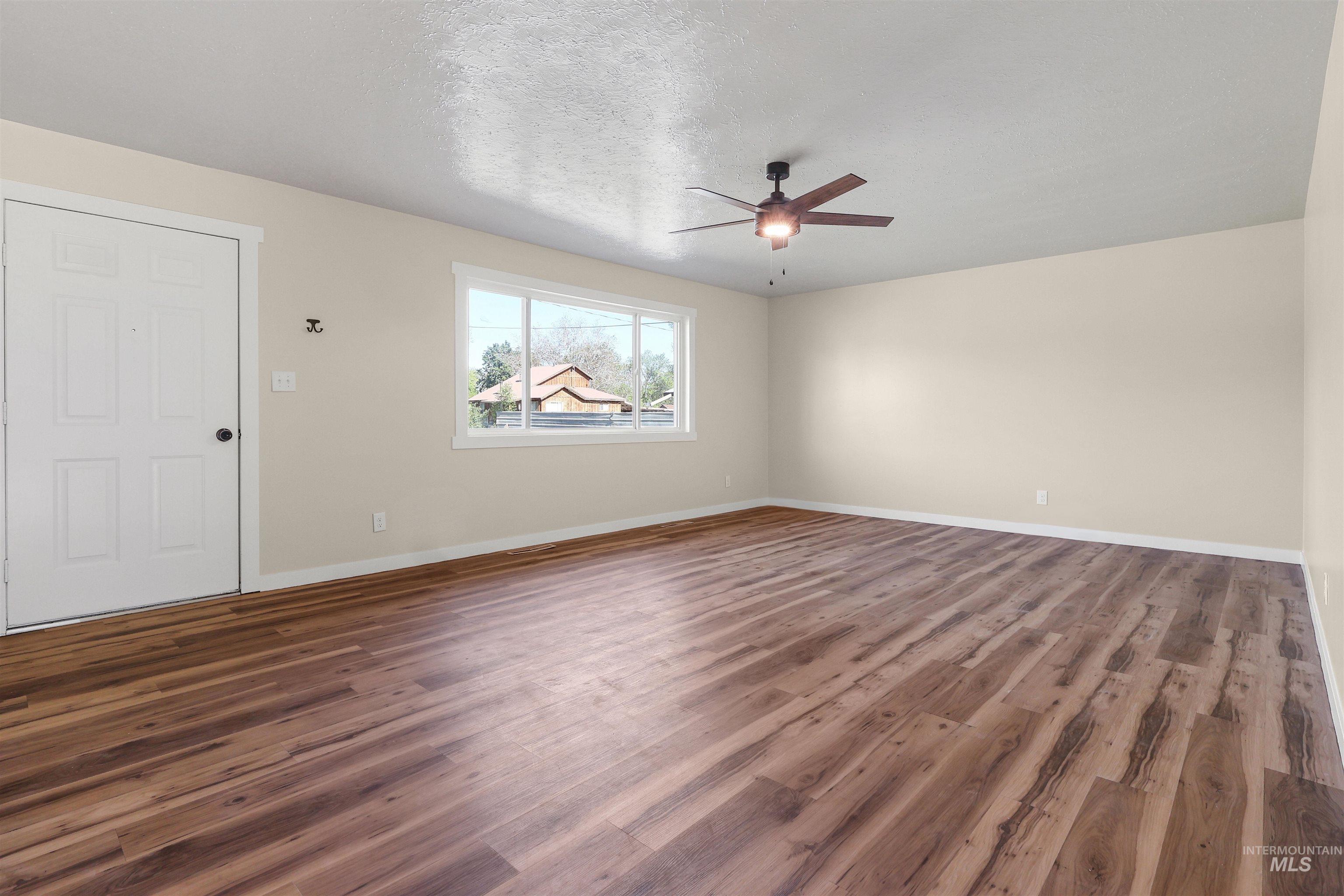 520 N Birch St, Jerome, Idaho 83338, 3 Bedrooms, 1 Bathroom, Residential For Sale, Price $295,000,MLS 98986849