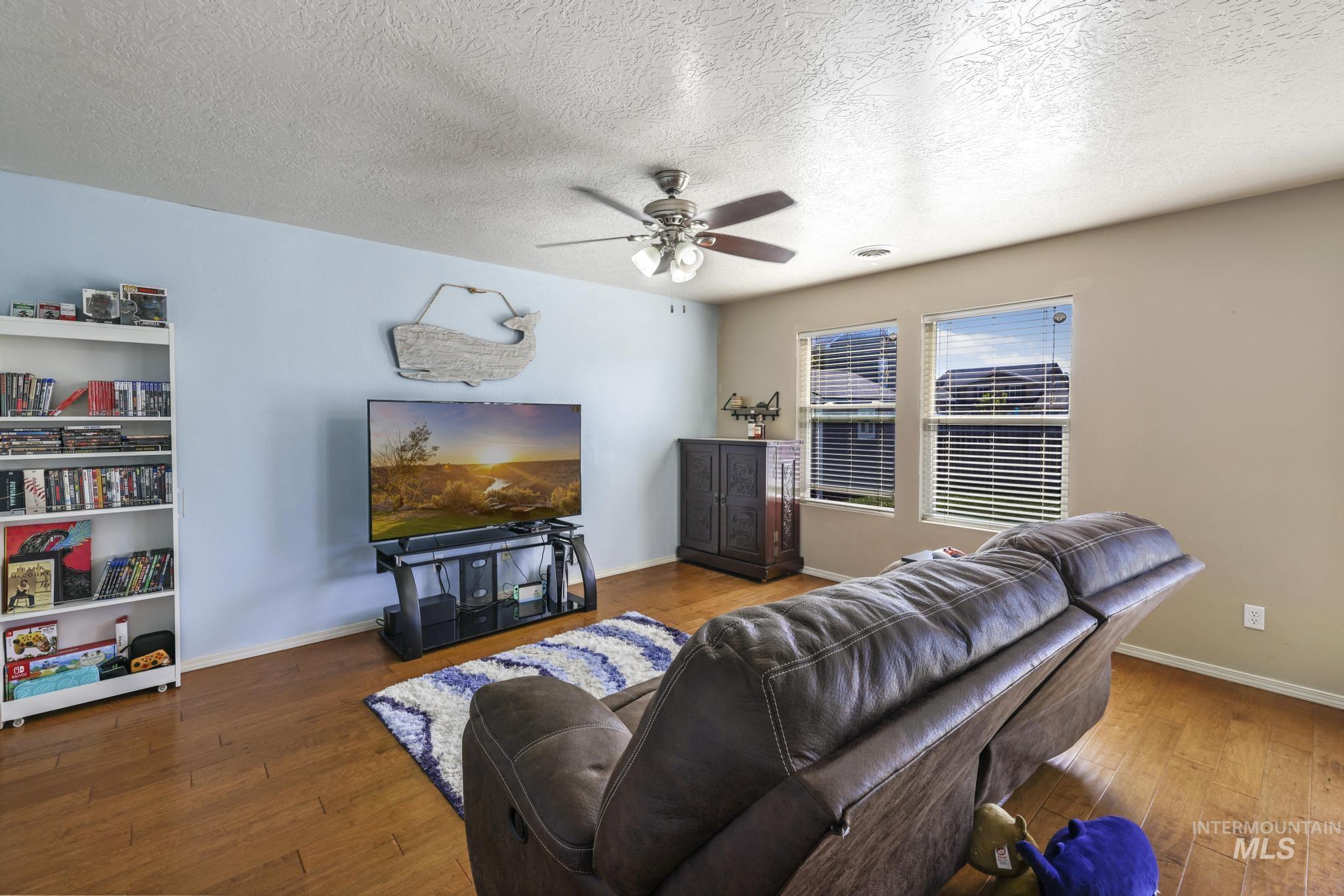 745 SW Lago, Mountain Home, Idaho 83647, 4 Bedrooms, 2.5 Bathrooms, Residential For Sale, Price $389,000, 98986850