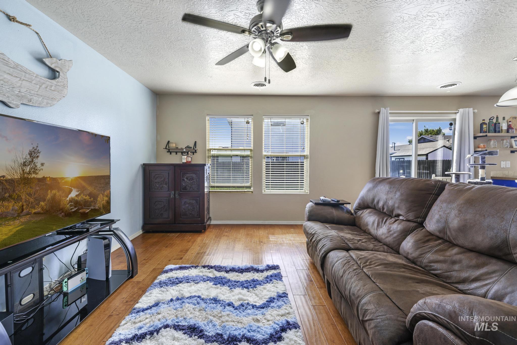 745 SW Lago, Mountain Home, Idaho 83647, 4 Bedrooms, 2.5 Bathrooms, Residential For Sale, Price $389,000, 98986850