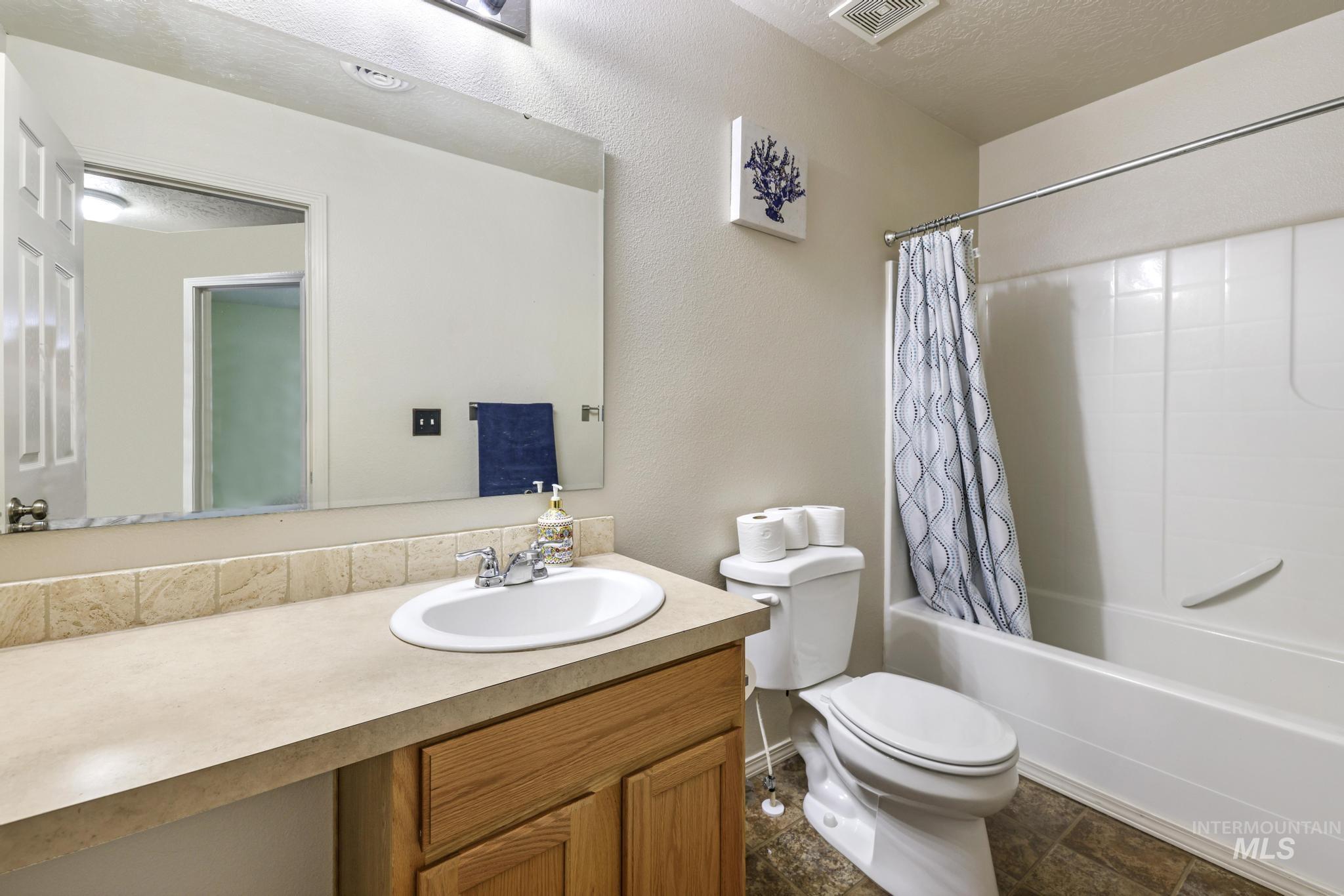 745 SW Lago, Mountain Home, Idaho 83647, 4 Bedrooms, 2.5 Bathrooms, Residential For Sale, Price $389,000, 98986850