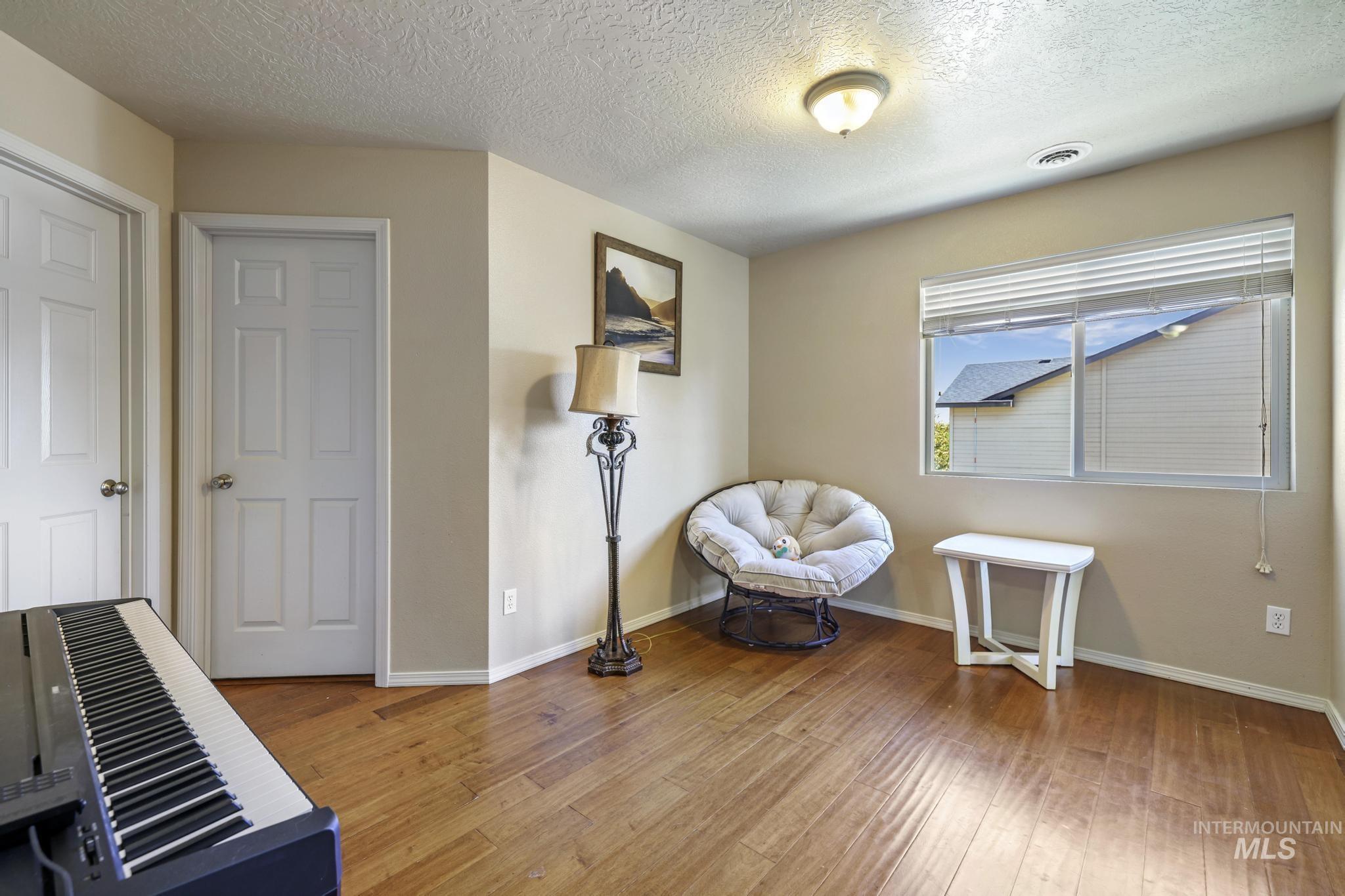 745 SW Lago, Mountain Home, Idaho 83647, 4 Bedrooms, 2.5 Bathrooms, Residential For Sale, Price $389,000, 98986850