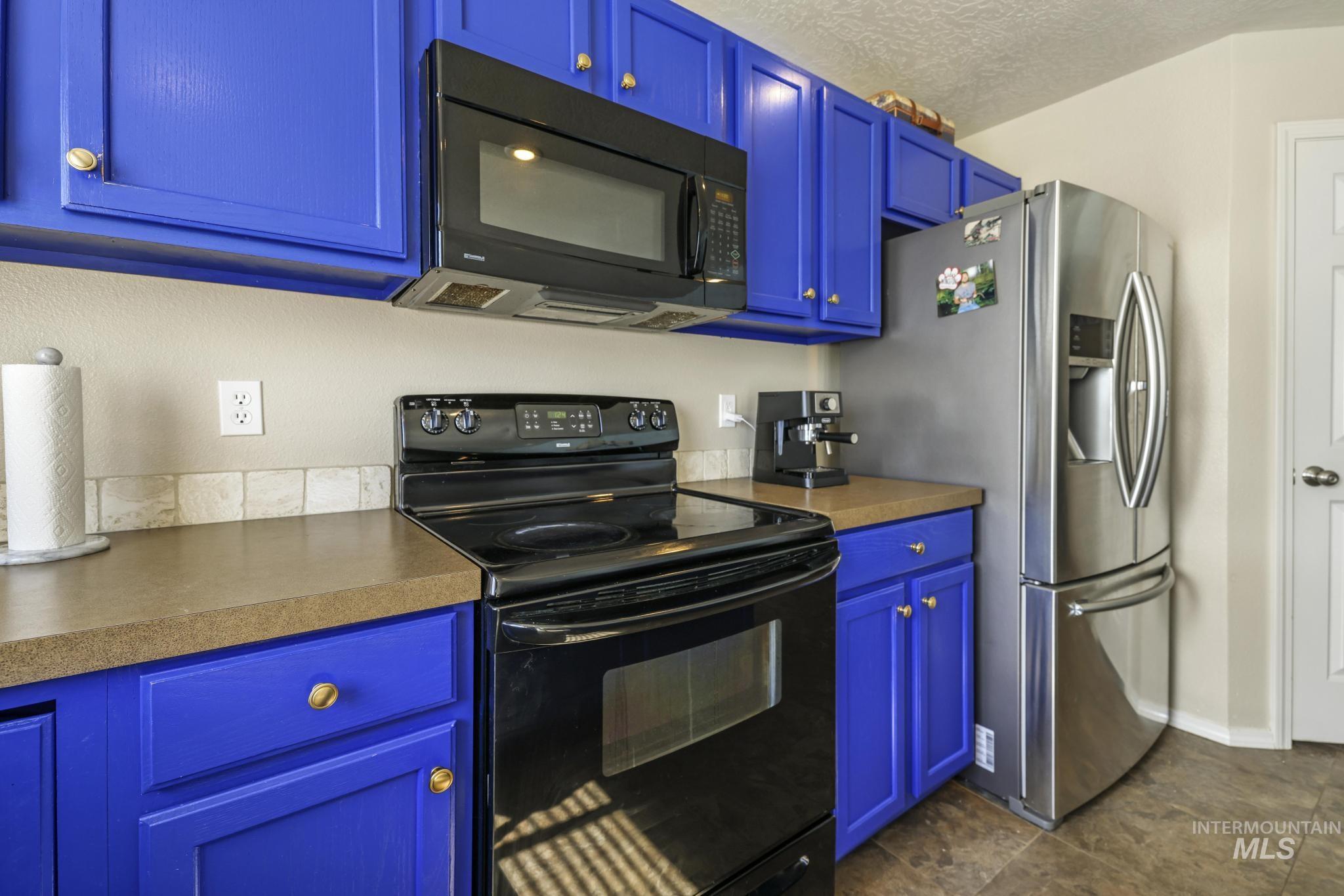 745 SW Lago, Mountain Home, Idaho 83647, 4 Bedrooms, 2.5 Bathrooms, Residential For Sale, Price $389,000, 98986850