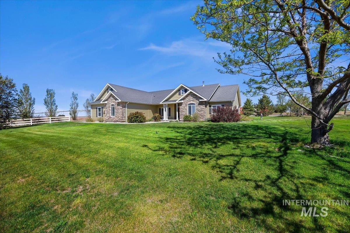 4150 E 3200 S, Hansen, Idaho 83334, 4 Bedrooms, 3 Bathrooms, Residential For Sale, Price $750,000,MLS 98986851