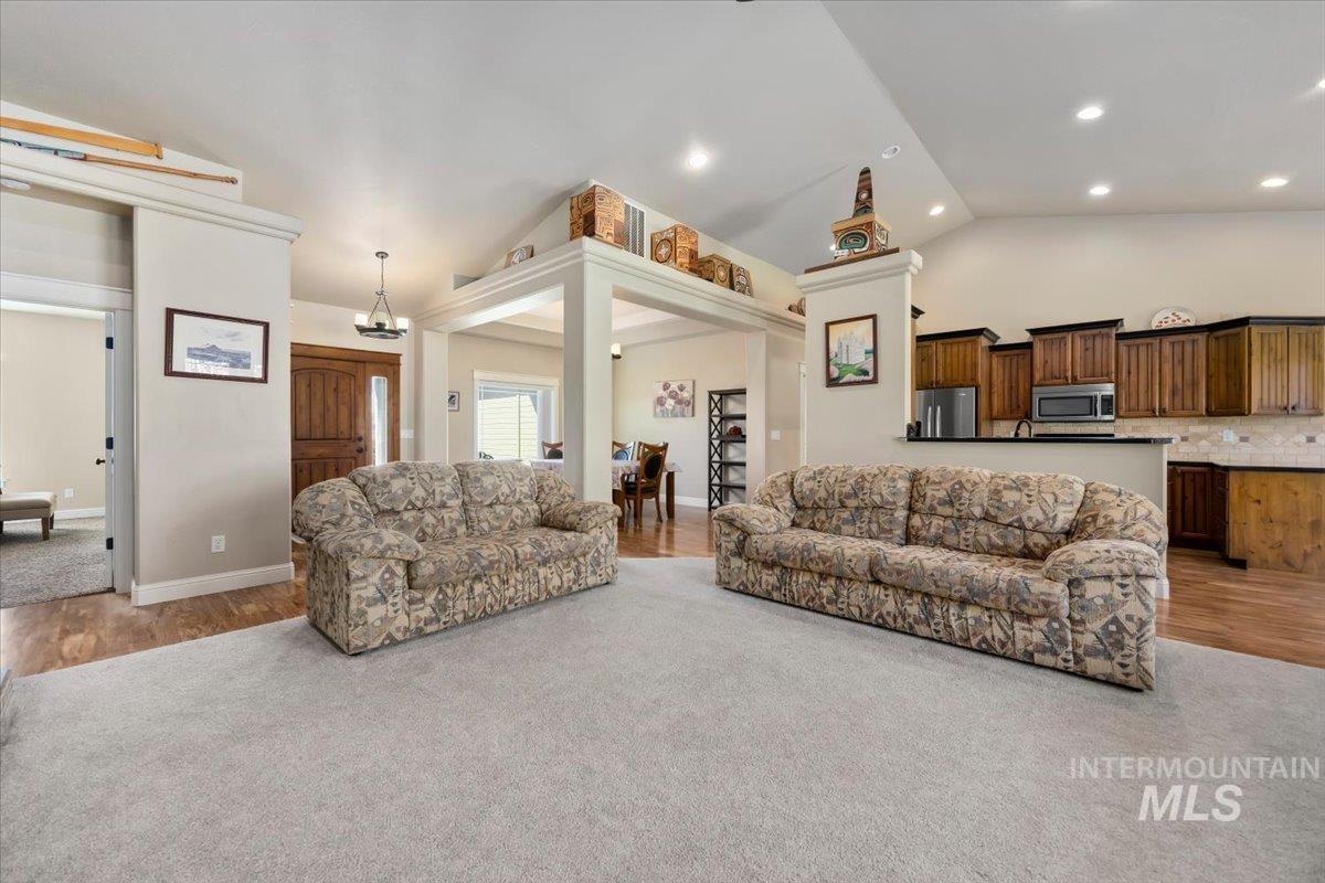 4150 E 3200 S, Hansen, Idaho 83334, 4 Bedrooms, 3 Bathrooms, Residential For Sale, Price $750,000,MLS 98986851