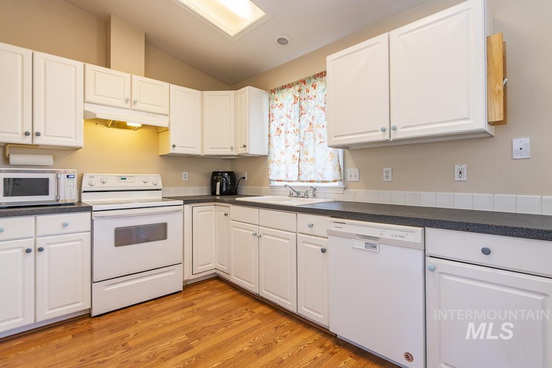 2505 Victor Way, Meridian, Idaho 83646, 3 Bedrooms, 2 Bathrooms, Residential For Sale, Price $429,900, 98986858