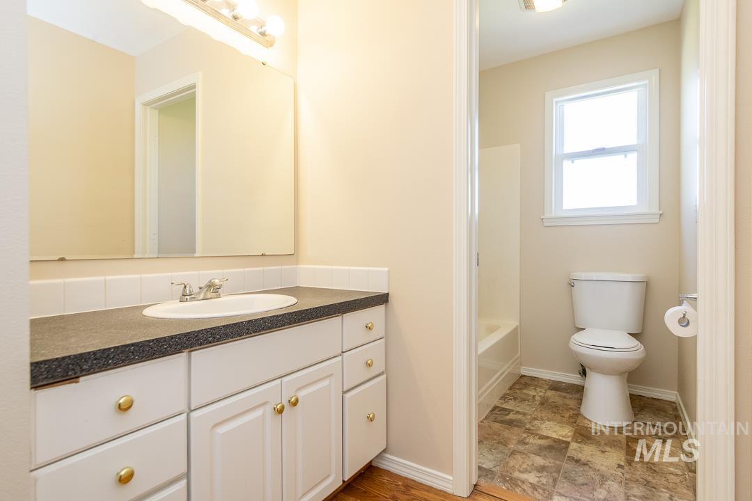 2505 Victor Way, Meridian, Idaho 83646, 3 Bedrooms, 2 Bathrooms, Residential For Sale, Price $429,900, 98986858