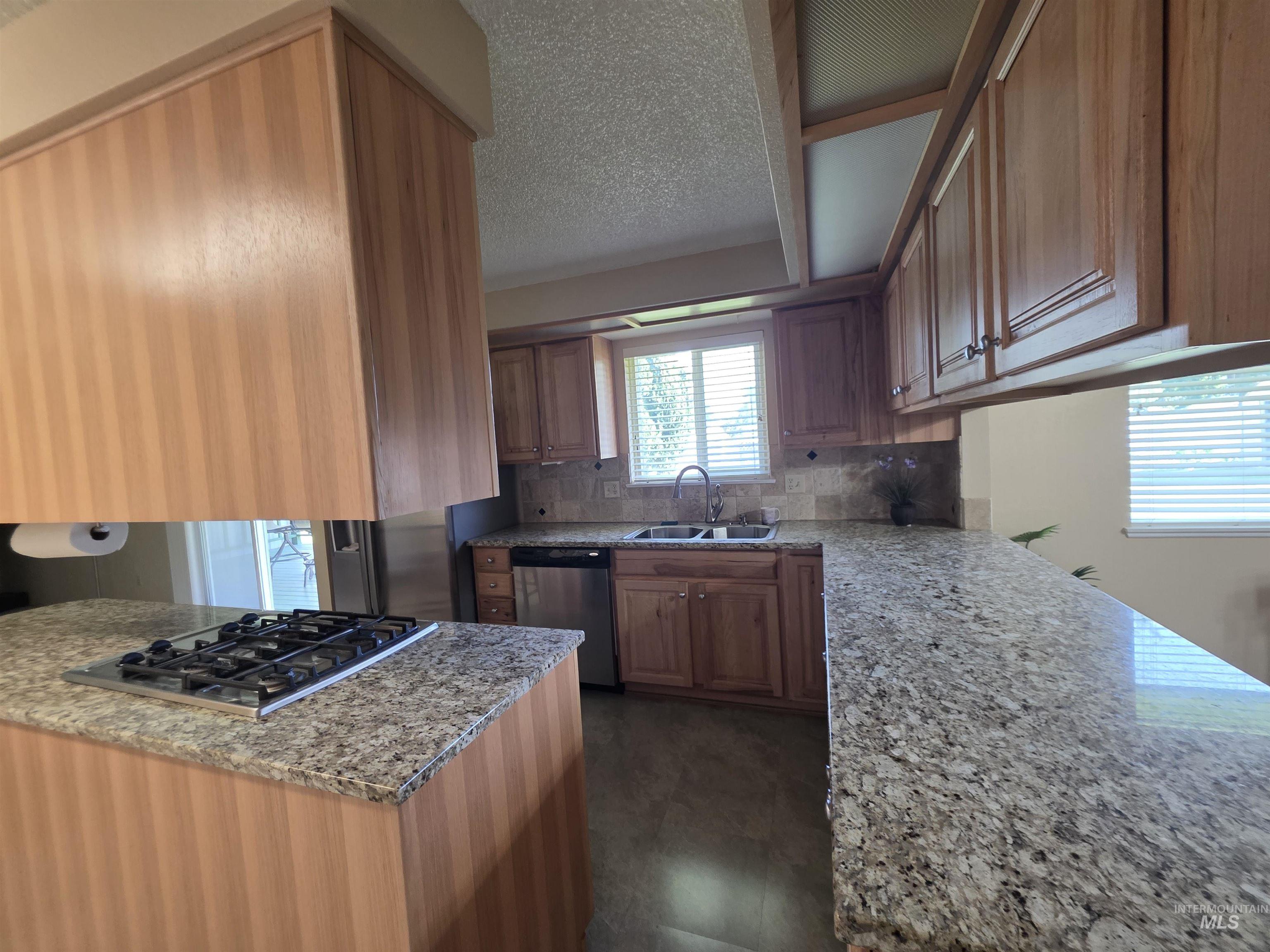 1012 W Camelot Dr, Nampa, Idaho 83651, 3 Bedrooms, 2 Bathrooms, Residential For Sale, Price $386,000, 98986859