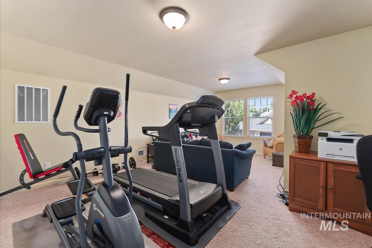 1083 E Legacy View Dr, Meridian, Idaho 83646, 4 Bedrooms, 2.5 Bathrooms, Residential For Sale, Price $599,900, 98986862