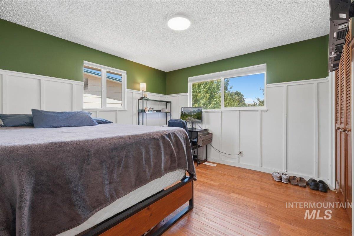 4919 N Burlington Dr, Boise, Idaho 83704, 6 Bedrooms, 3 Bathrooms, Residential For Sale, Price $559,900, 98986864
