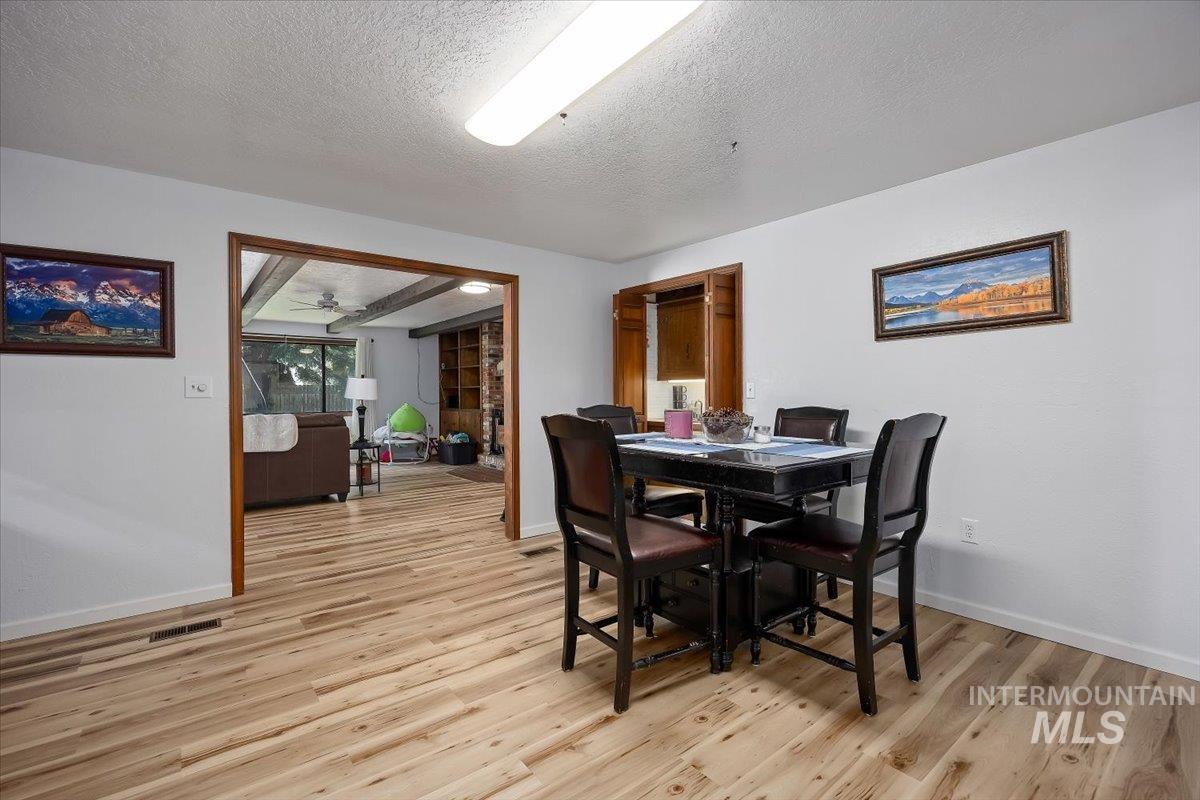 357 Casa Grande Court, Twin Falls, Idaho 83301, 3 Bedrooms, 2 Bathrooms, Residential For Sale, Price $435,000, 98986866
