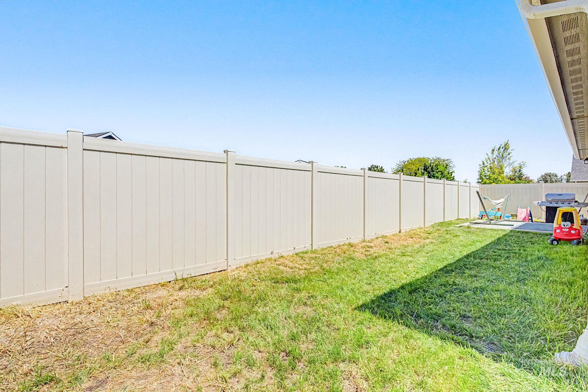 11538 W Black Dog Dr., Nampa, Idaho 83686, 3 Bedrooms, 2 Bathrooms, Residential For Sale, Price $374,900, 98986868