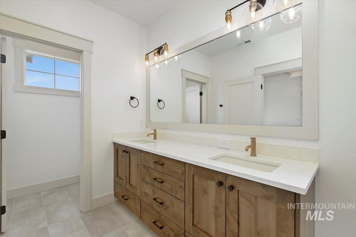 6883 W Mattawa Dr, Meridian, Idaho 83646, 4 Bedrooms, 2.5 Bathrooms, Residential For Sale, Price $849,000, 98986875