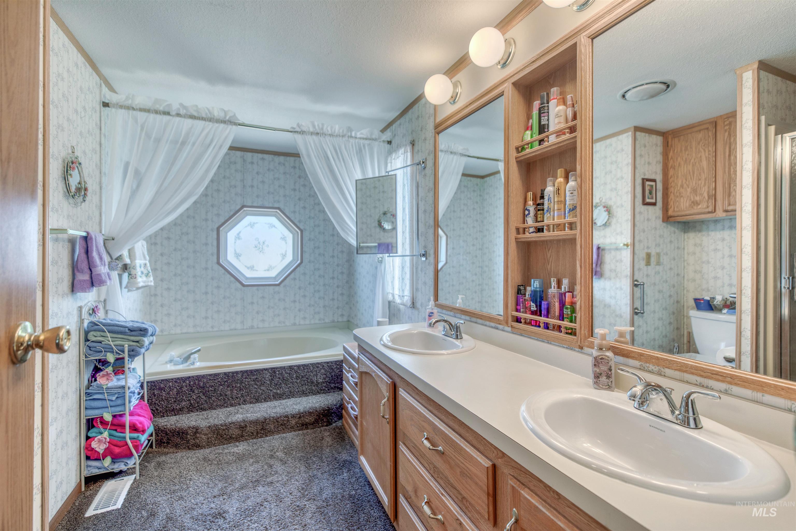 2205 E Linden St. #30, Caldwell, Idaho 83605, 2 Bedrooms, 2 Bathrooms, Residential For Sale, Price $115,000, 98986877