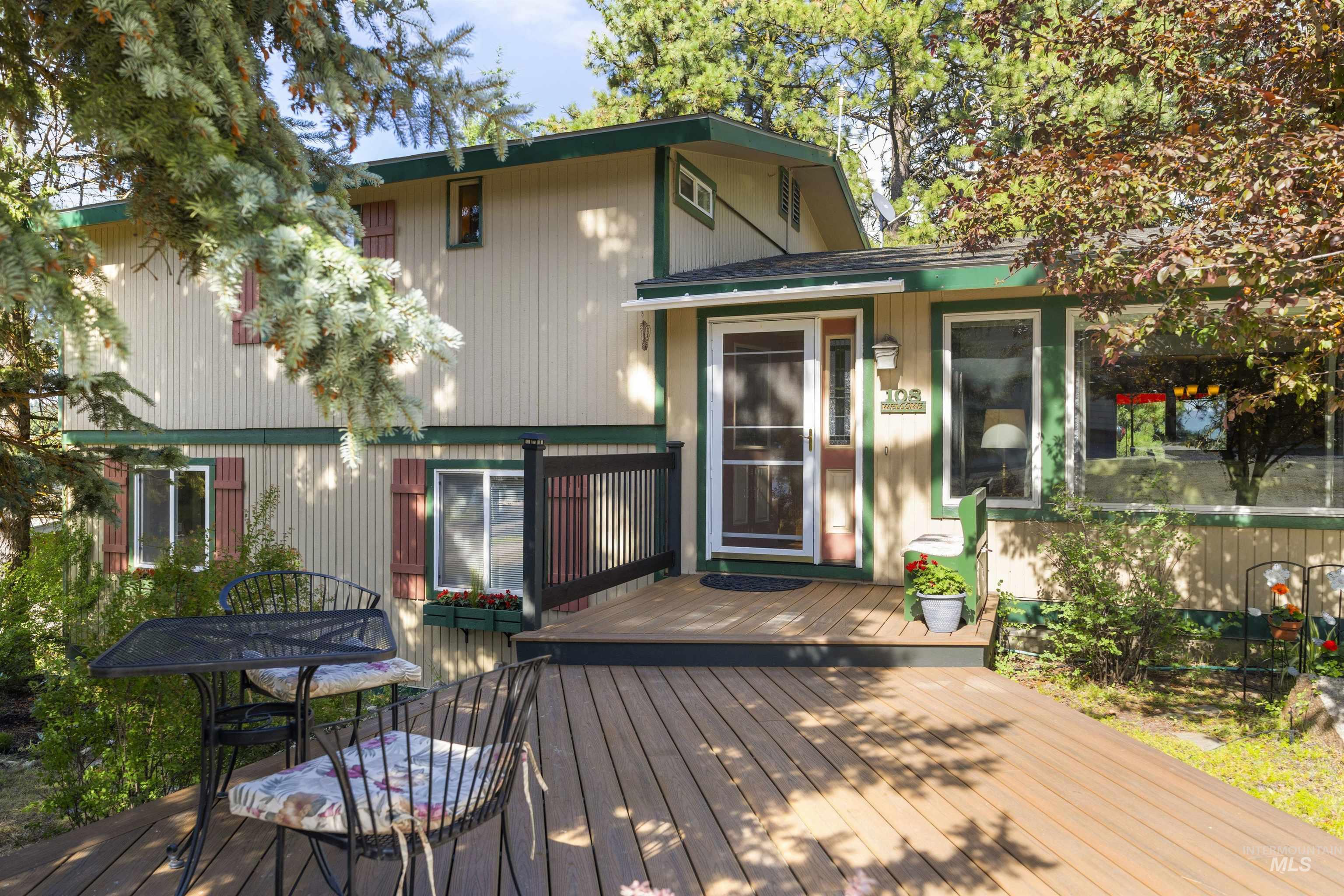 108 Gardner Place, Cascade, Idaho 83611, 3 Bedrooms, 2 Bathrooms, Residential For Sale, Price $735,000, 98986879