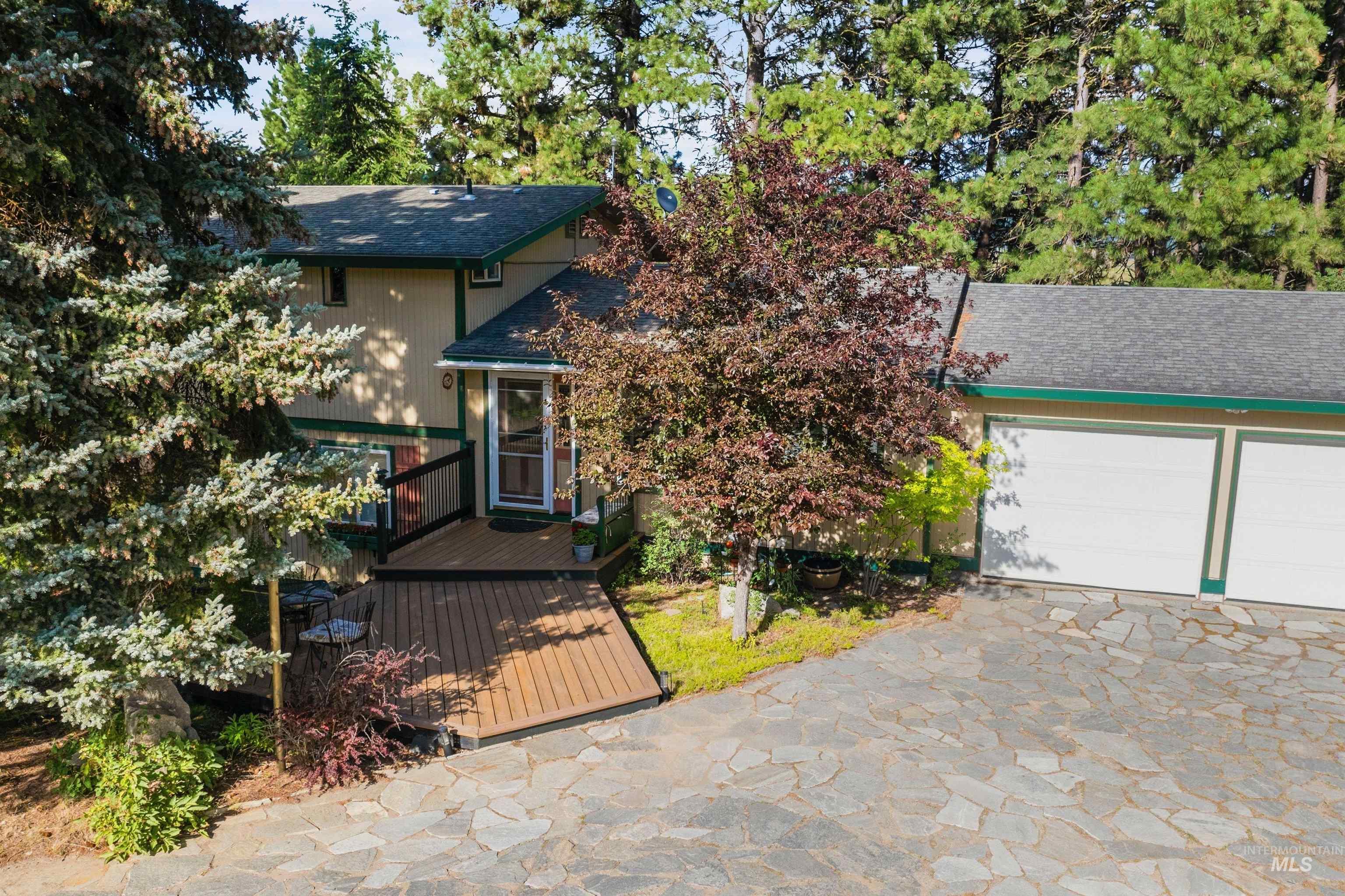 108 Gardner Place, Cascade, Idaho 83611, 3 Bedrooms, 2 Bathrooms, Residential For Sale, Price $735,000, 98986879