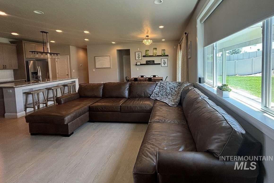 5773 W Riva Capri St, Meridian, Idaho 83646, 3 Bedrooms, 2 Bathrooms, Residential For Sale, Price $474,900, 98986884