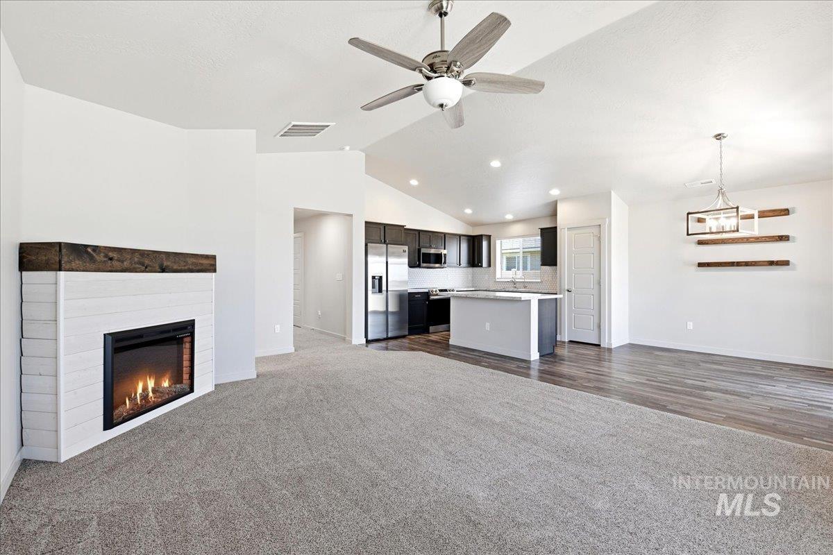 3306 W Remembrance Dr, Meridian, Idaho 83642, 3 Bedrooms, 2 Bathrooms, Residential For Sale, Price $424,900, 98986887