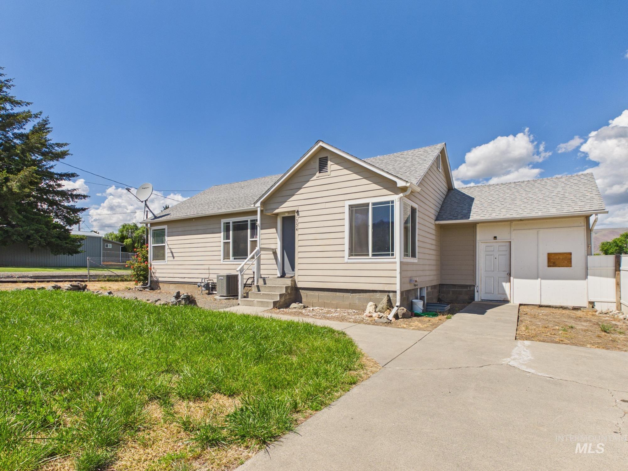 1354 Pound Ln., Clarkston, Washington 83501, 3 Bedrooms, 1 Bathroom, Residential For Sale, Price $215,000, 98986889