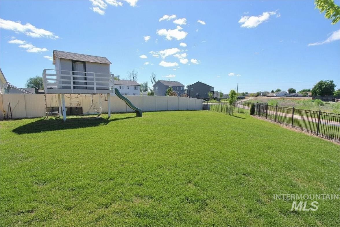 11331 Willamette Way, Caldwell, Idaho 83605, 3 Bedrooms, 2 Bathrooms, Residential For Sale, Price $415,000, 98986904