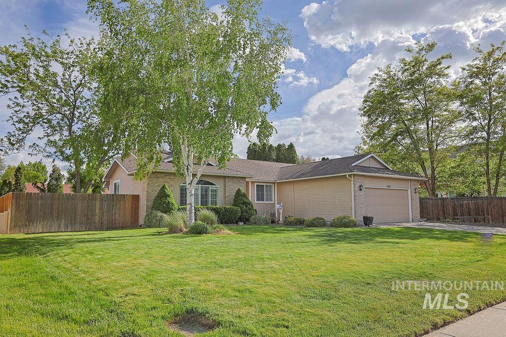 2628 Elizabeth Blvd, Twin Falls, Idaho 83301, 3 Bedrooms, 2 Bathrooms, Residential For Sale, Price $425,000, 98986906