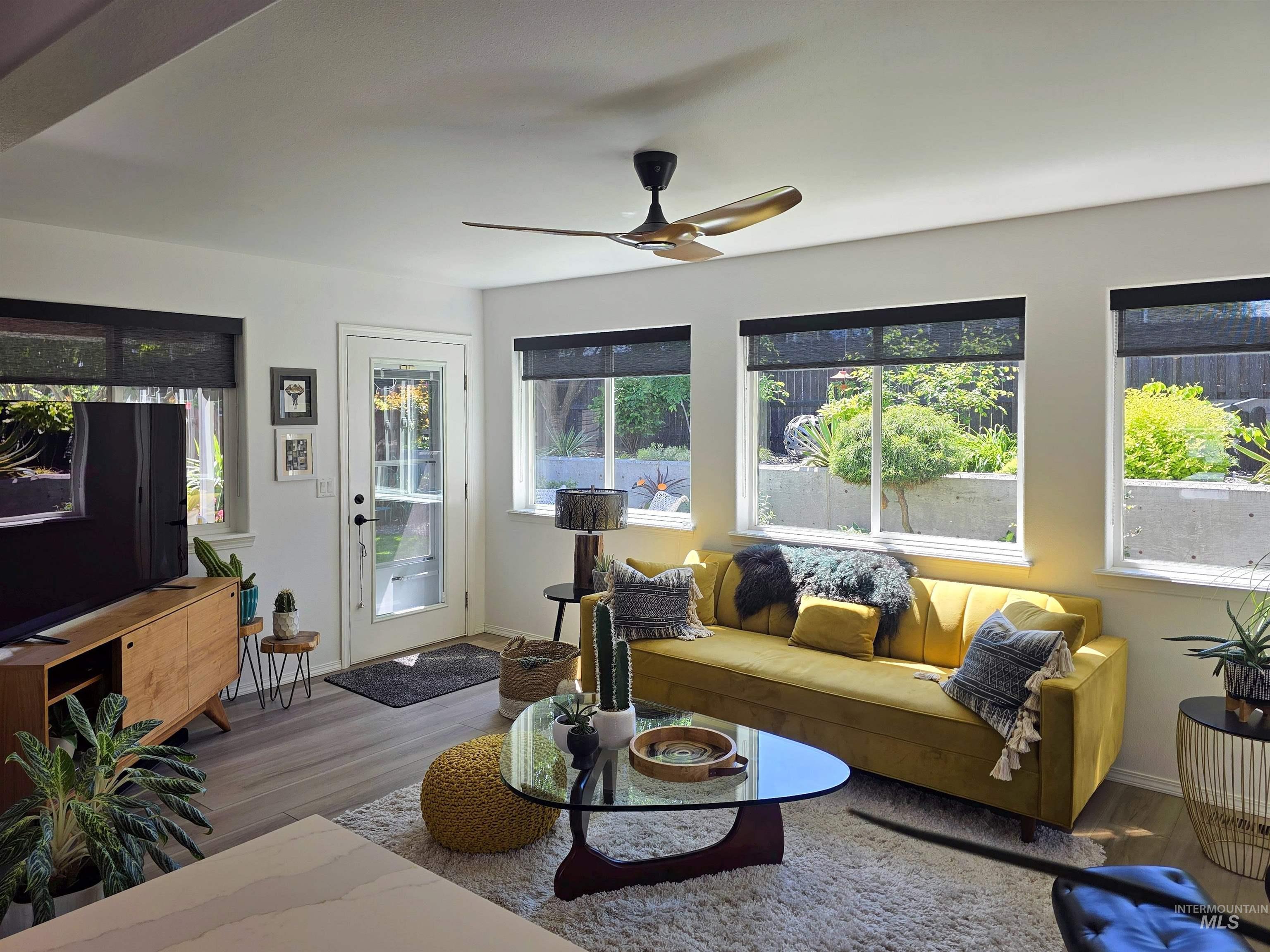 920 Tamarack Dr, Lewiston, Idaho 83501, 2 Bedrooms, 2 Bathrooms, Residential For Sale, Price $515,000, 98986912