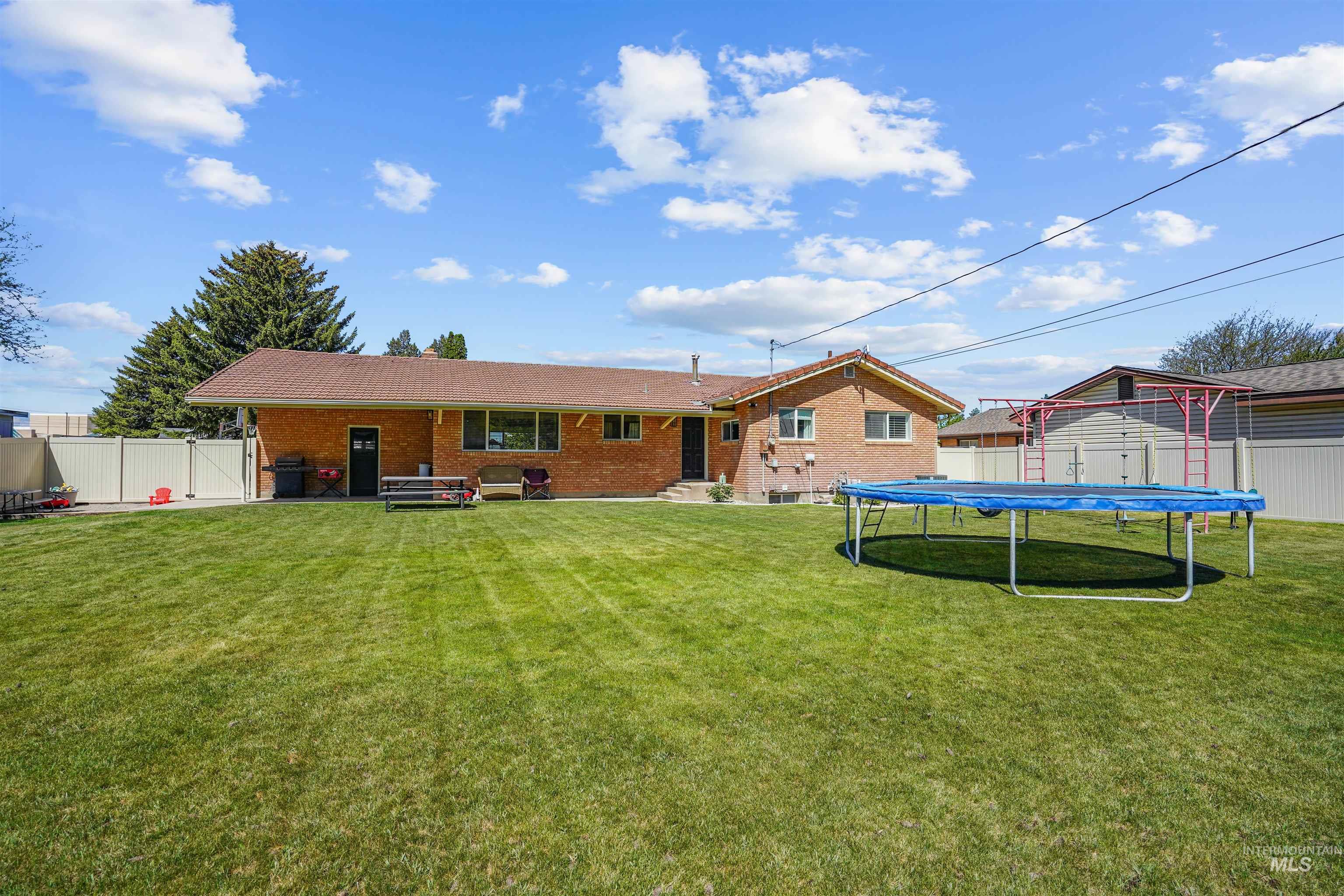 2039 Occidental Ave, Burley, Idaho 83318, 5 Bedrooms, 2 Bathrooms, Residential For Sale, Price $385,000, 98986914