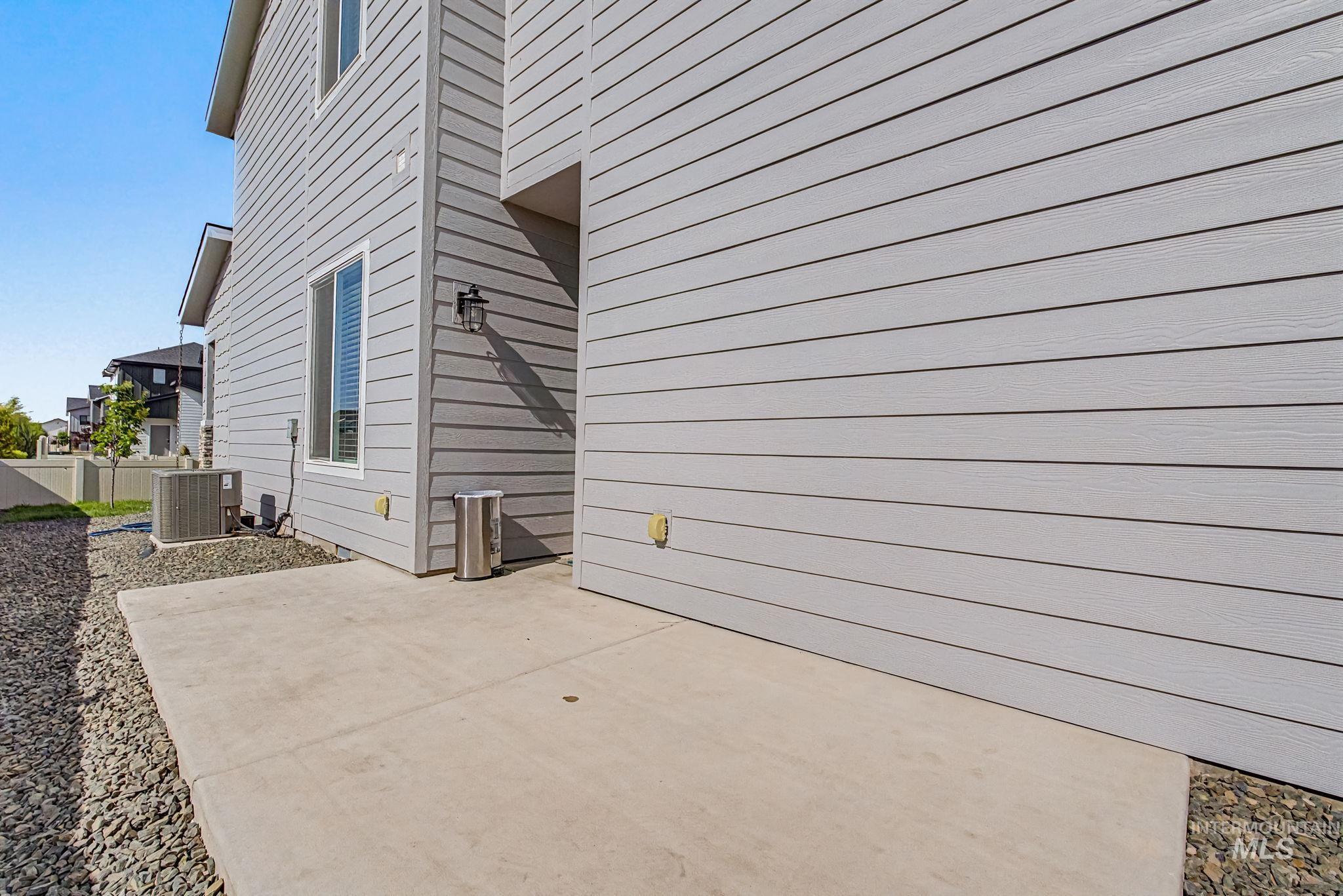 5170 W Milano, Meridian, Idaho 83646, 3 Bedrooms, 2.5 Bathrooms, Residential For Sale, Price $438,000, 98986915