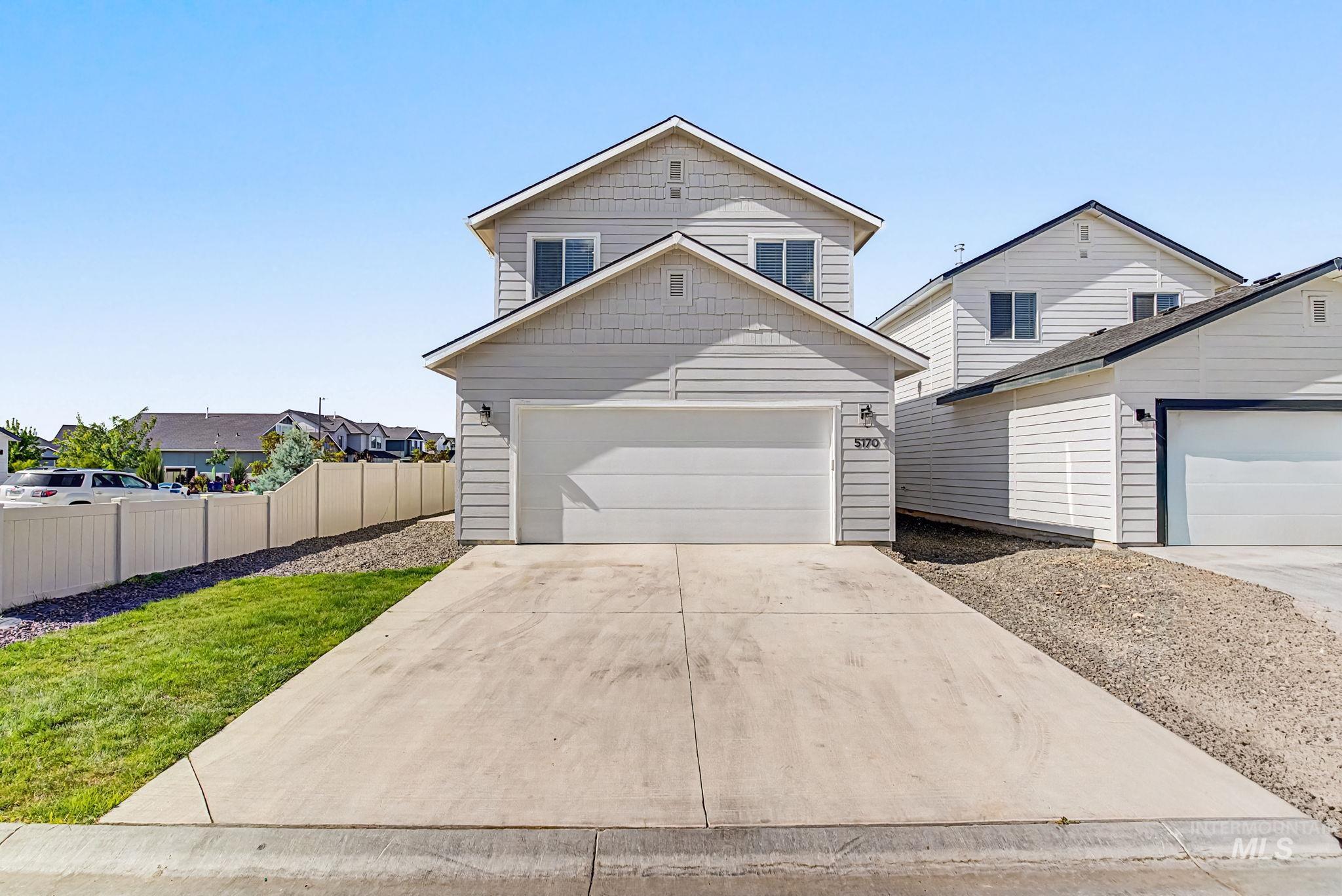 5170 W Milano, Meridian, Idaho 83646, 3 Bedrooms, 2.5 Bathrooms, Residential For Sale, Price $438,000, 98986915