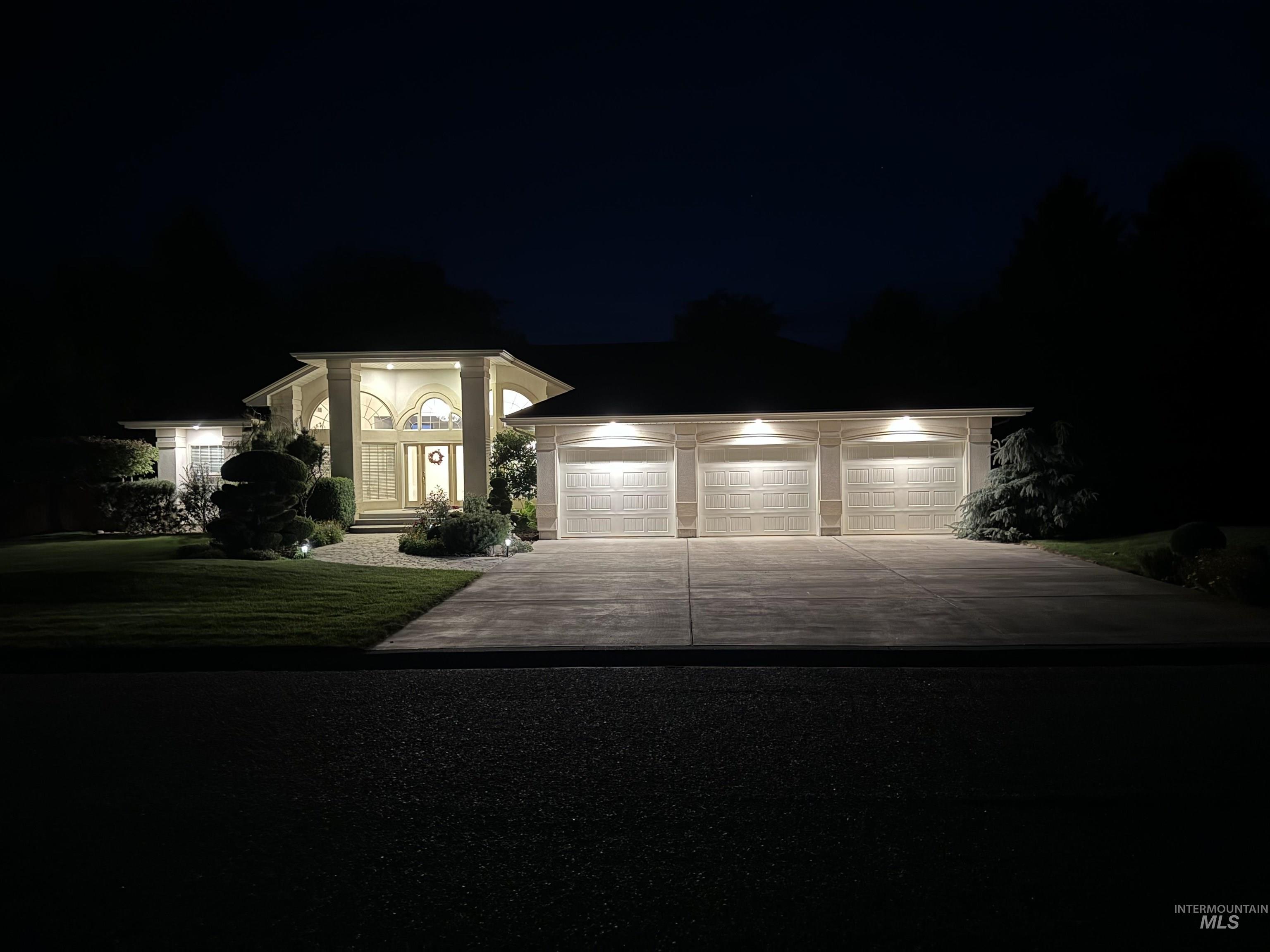 4 Granada Place, Burley, Idaho 83318, 4 Bedrooms, 3 Bathrooms, Residential For Sale, Price $775,000, 98986916