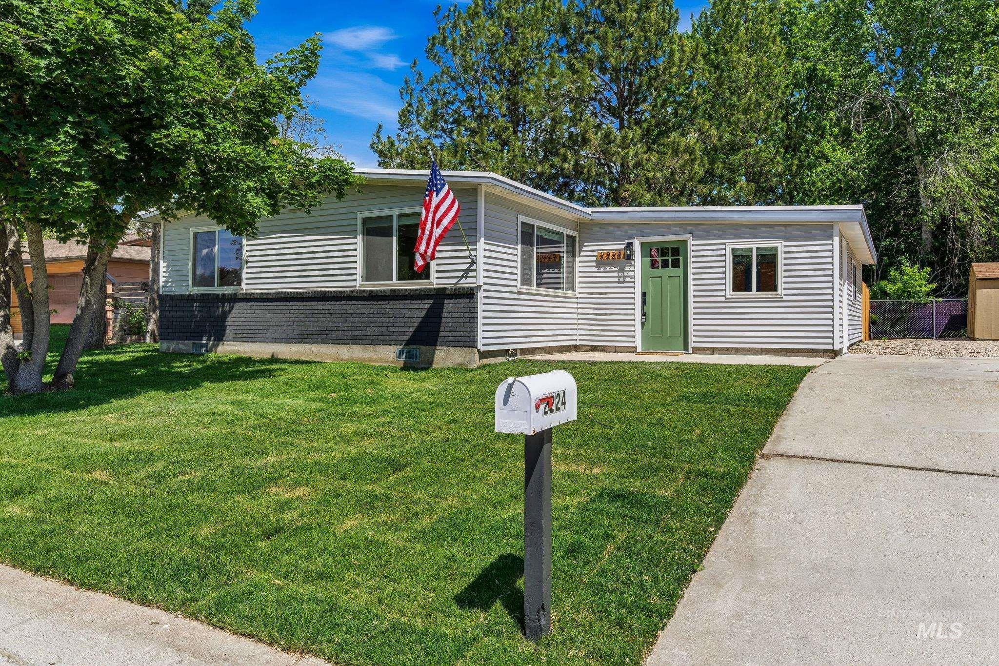 2224 S Rachel Circle, Boise, Idaho 83706, 4 Bedrooms, 2 Bathrooms, Residential For Sale, Price $499,990, 98986927