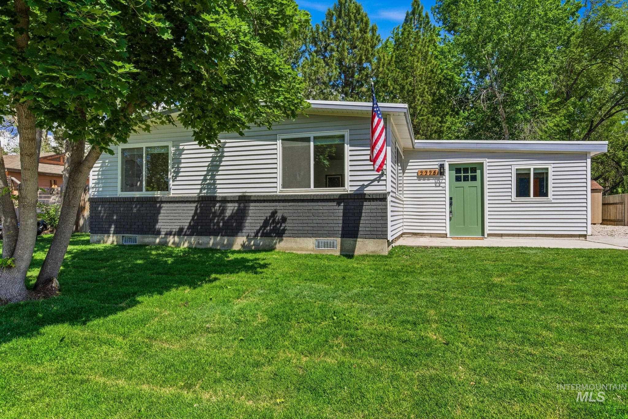 2224 S Rachel Circle, Boise, Idaho 83706, 4 Bedrooms, 2 Bathrooms, Residential For Sale, Price $499,990, 98986927