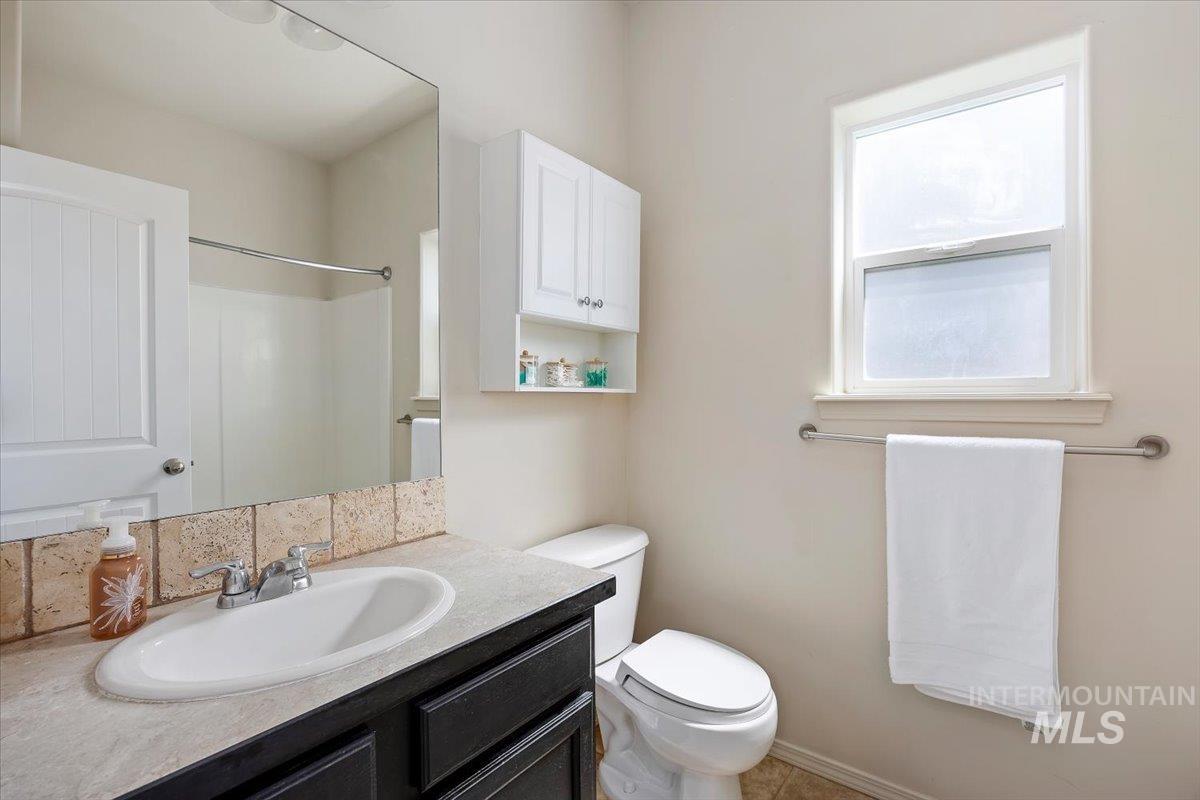 801 Parkwood Dr., Twin Falls, Idaho 83341, 3 Bedrooms, 2 Bathrooms, Residential For Sale, Price $345,000, 98986930