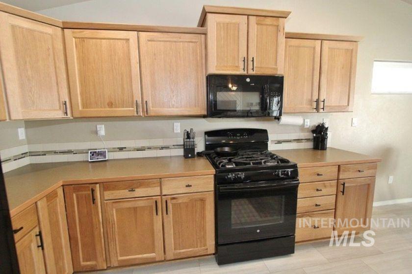 1208 W. Whisper St., Nampa, Idaho 83651, 3 Bedrooms, 2 Bathrooms, Residential For Sale, Price $355,000, 98986932
