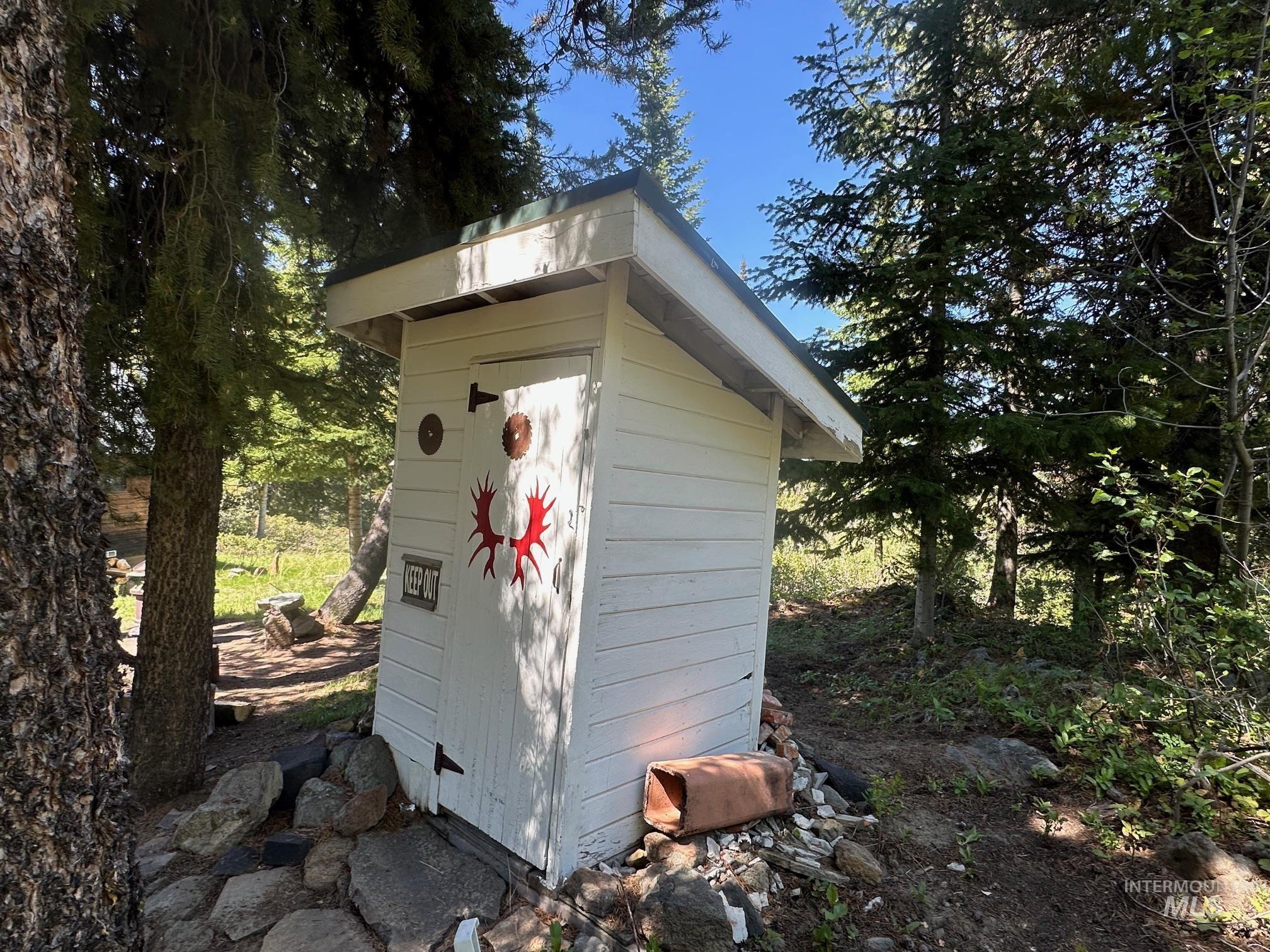 509 Deadline Rd. Cabin #2 South Hills, Hansen, Idaho 83301, 4 Bedrooms, Residential For Sale, Price $250,000, 98986936
