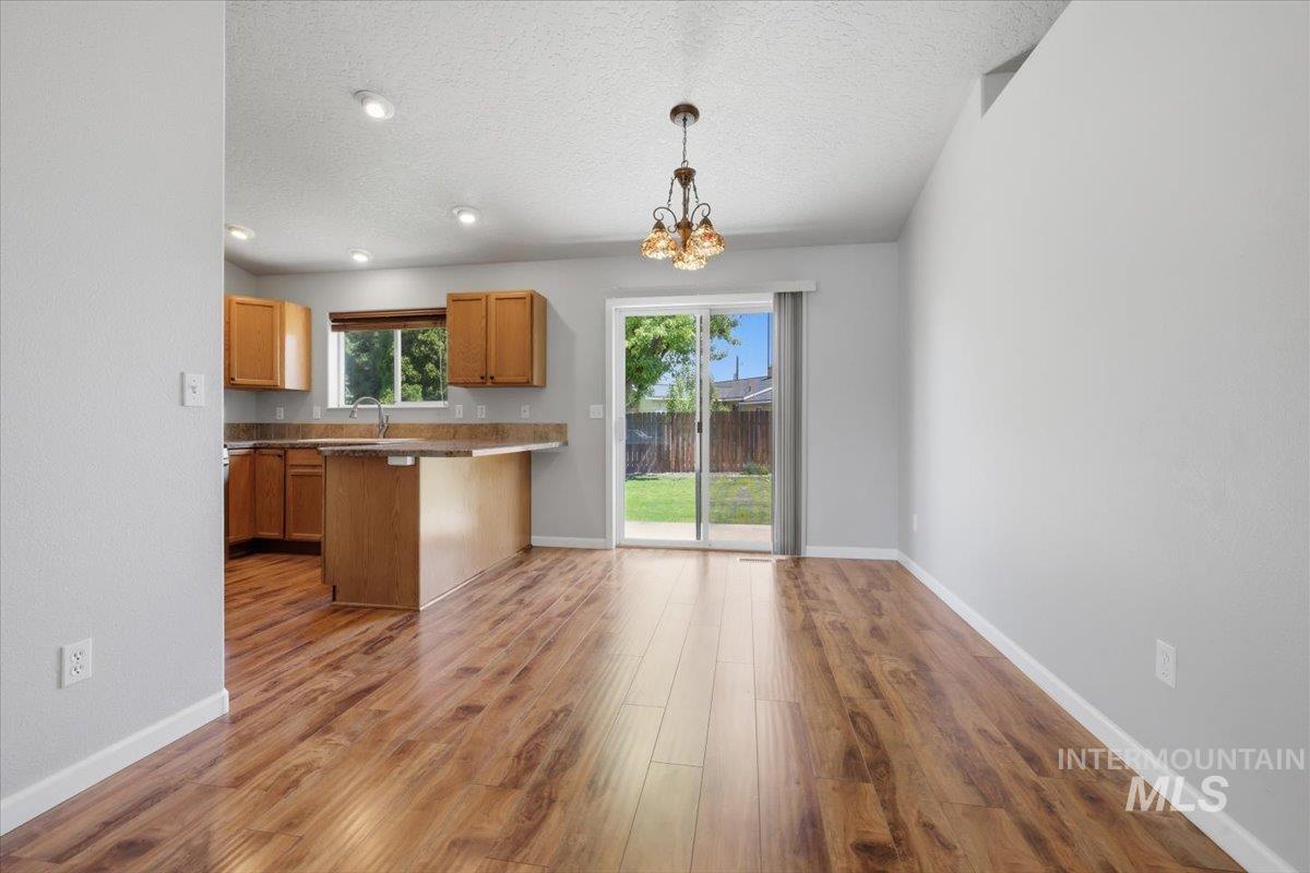 2711 Manchester Dr, Caldwell, Idaho 83605, 3 Bedrooms, 2 Bathrooms, Residential For Sale, Price $340,000, 98986937