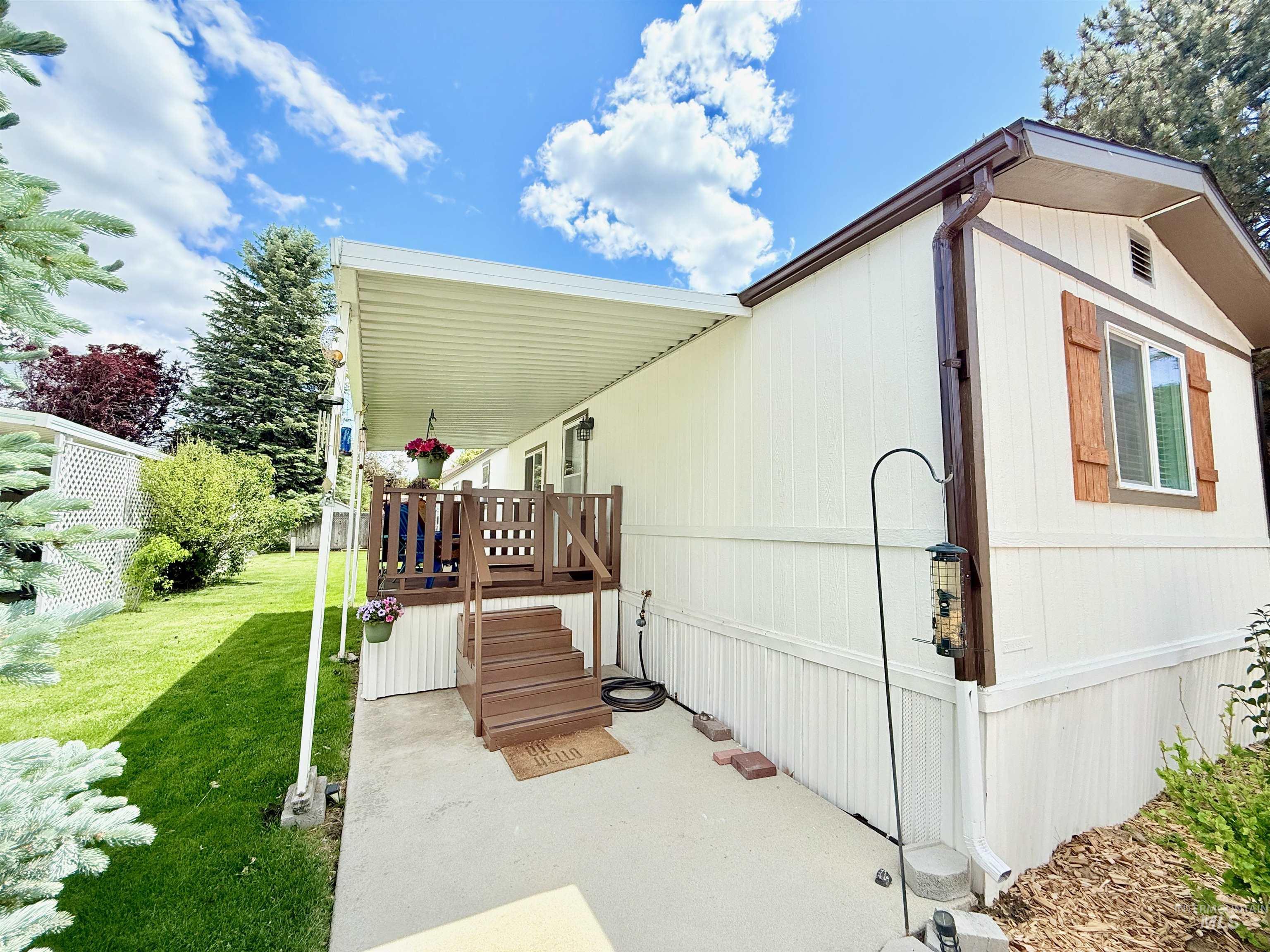 5244 N North Glen Ln, Boise, Idaho 83714, 2 Bedrooms, 2 Bathrooms, Residential For Sale, Price $74,900, 98986941