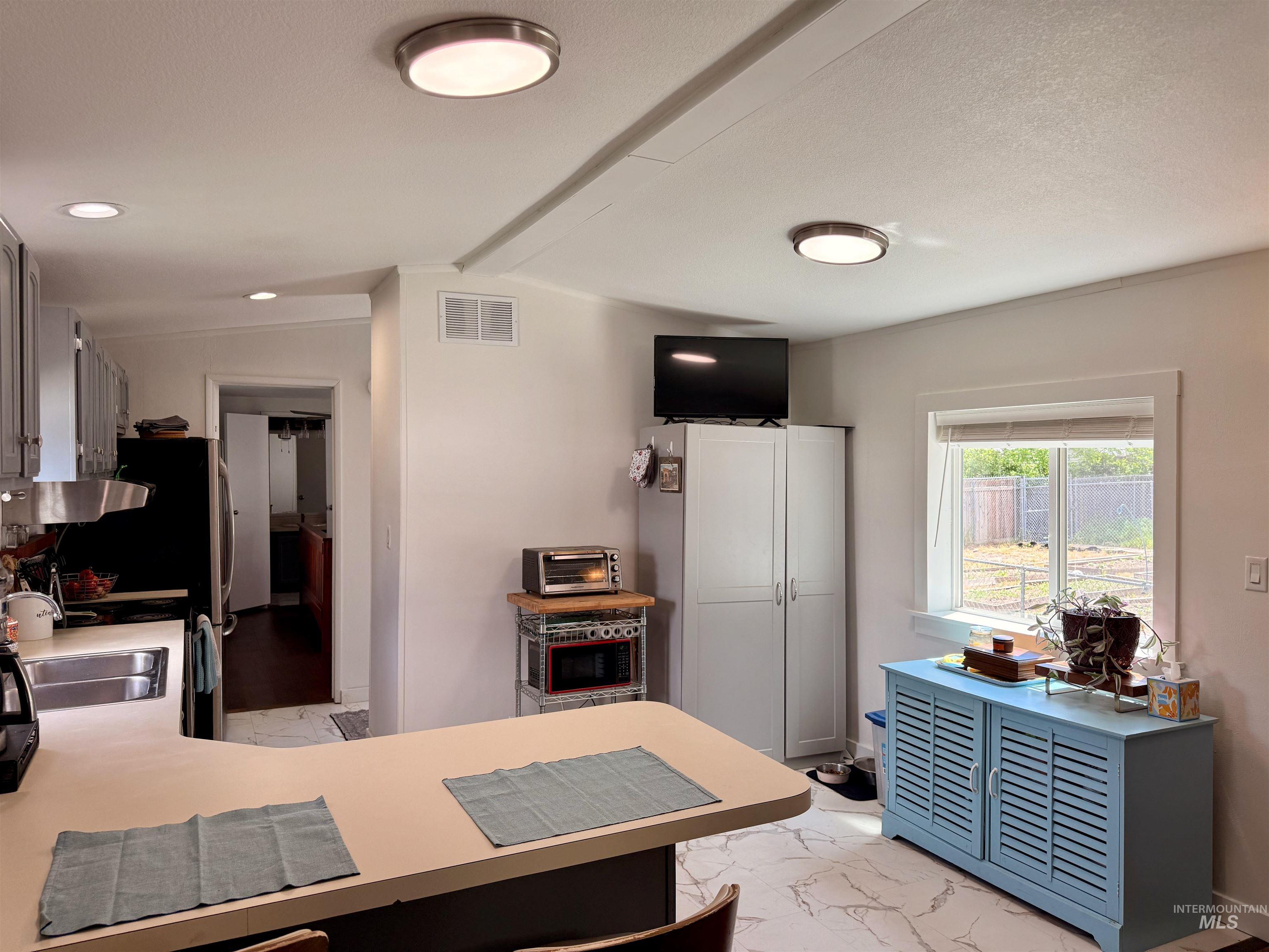 5244 N North Glen Ln, Boise, Idaho 83714, 2 Bedrooms, 2 Bathrooms, Residential For Sale, Price $74,900, 98986941