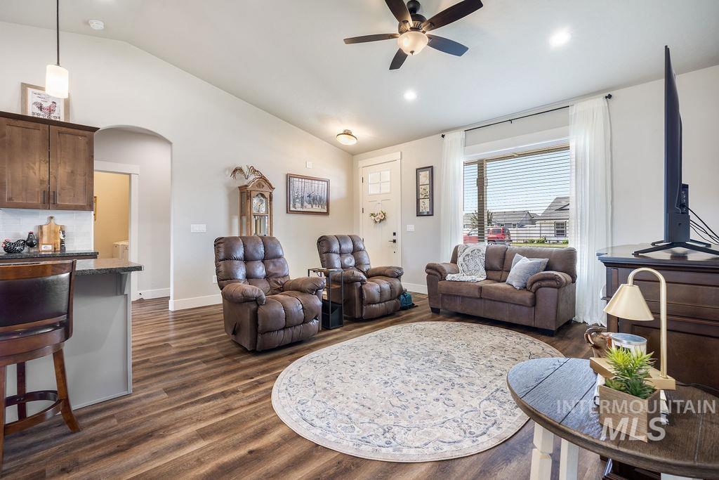 330 Wood Rose Way, Wilder, Idaho 83676, 3 Bedrooms, 2 Bathrooms, Residential For Sale, Price $382,990, 98986946