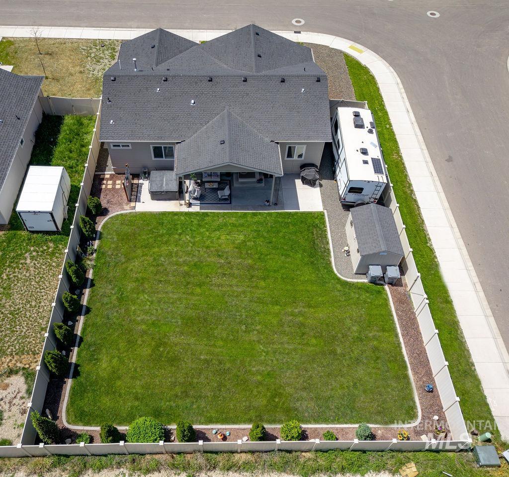 330 Wood Rose Way, Wilder, Idaho 83676, 3 Bedrooms, 2 Bathrooms, Residential For Sale, Price $382,990, 98986946