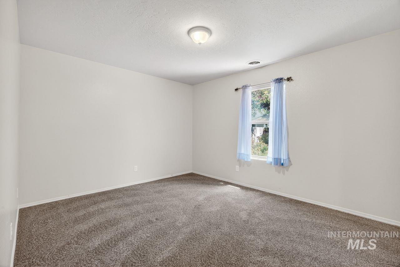4306 S Glenmere Way, Meridian, Idaho 83642, 3 Bedrooms, 2 Bathrooms, Residential For Sale, Price $425,000, 98986947