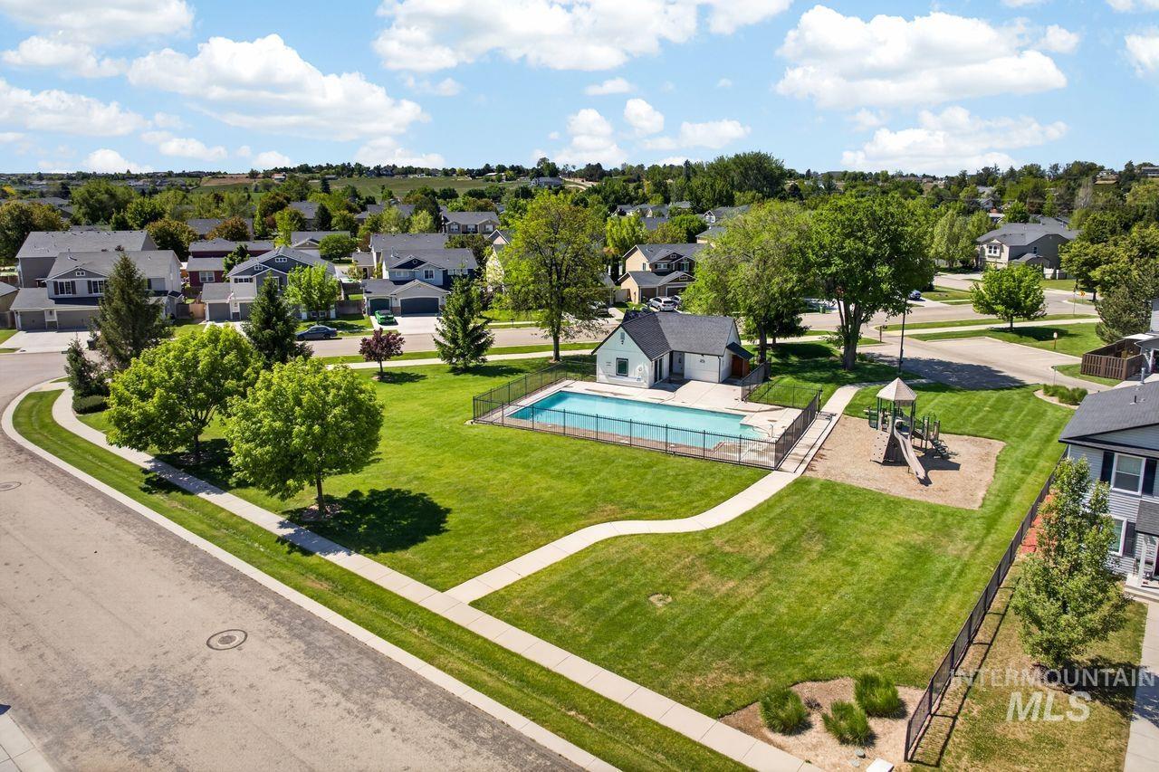4306 S Glenmere Way, Meridian, Idaho 83642, 3 Bedrooms, 2 Bathrooms, Residential For Sale, Price $425,000, 98986947