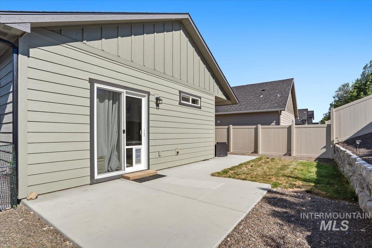 3434 S Garibaldi Pl, Meridian, Idaho 83642, 3 Bedrooms, 2.5 Bathrooms, Residential For Sale, Price $459,000, 98986949