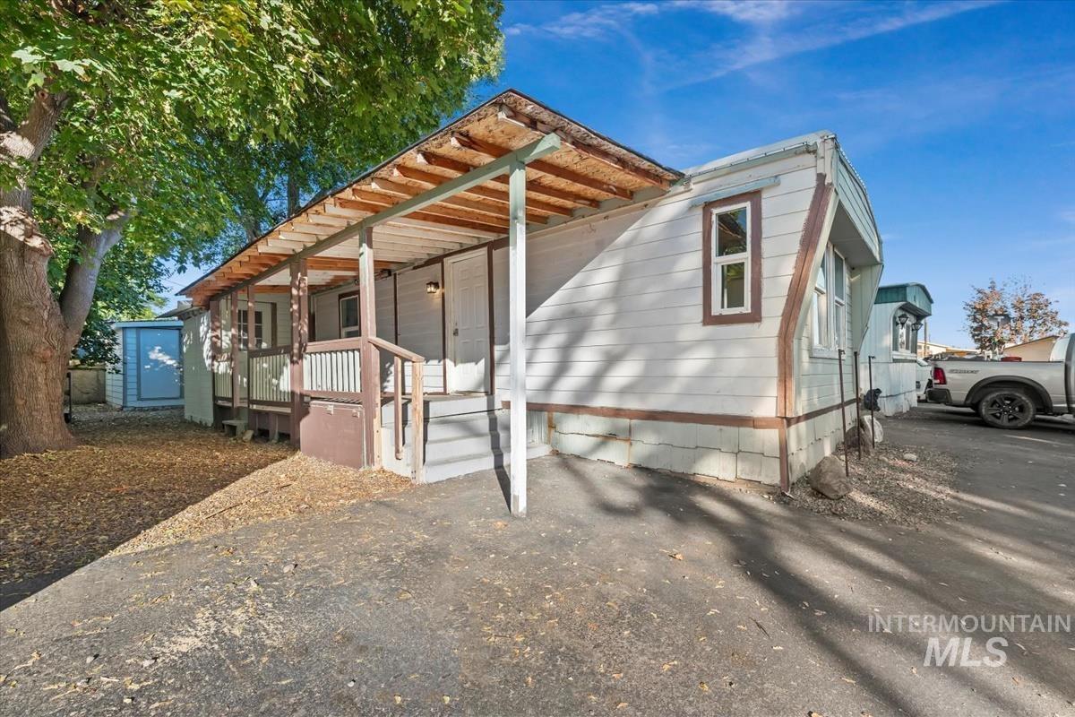 571 Caldwell Blvd, Nampa, Idaho 83651, 2 Bedrooms, 1 Bathroom, Residential For Sale, Price $55,000, 98986951