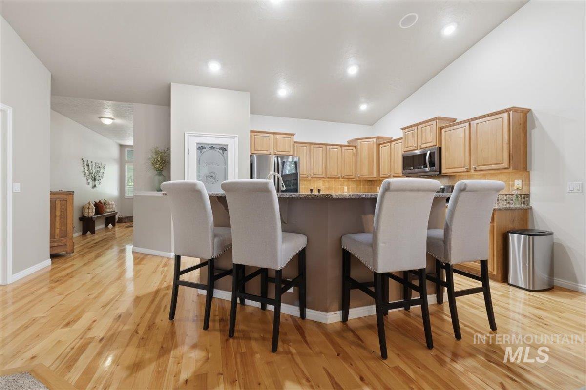 1050 E Legacy View Dr, Meridian, Idaho 83646, 3 Bedrooms, 2 Bathrooms, Residential For Sale, Price $579,000, 98986954