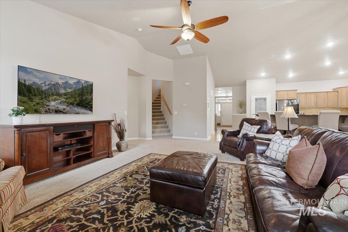1050 E Legacy View Dr, Meridian, Idaho 83646, 3 Bedrooms, 2 Bathrooms, Residential For Sale, Price $579,000, 98986954