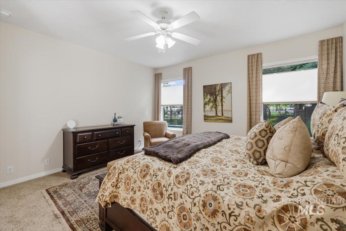 1050 E Legacy View Dr, Meridian, Idaho 83646, 3 Bedrooms, 2 Bathrooms, Residential For Sale, Price $579,000, 98986954
