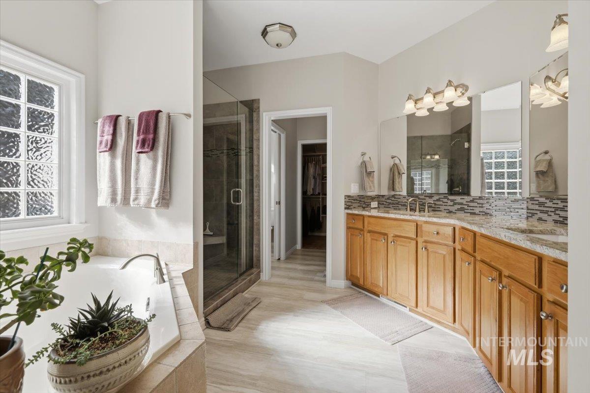 1050 E Legacy View Dr, Meridian, Idaho 83646, 3 Bedrooms, 2 Bathrooms, Residential For Sale, Price $579,000, 98986954